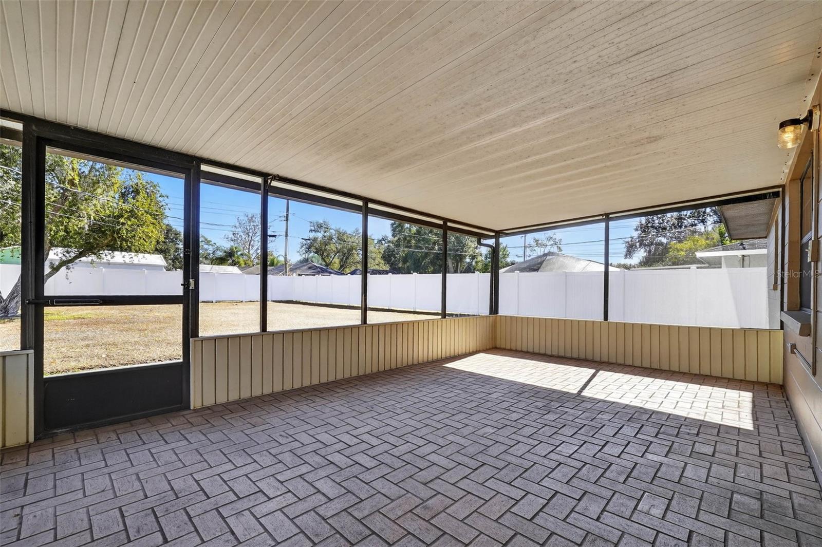 Image 34 of 42 For 6411 Cromwell Road