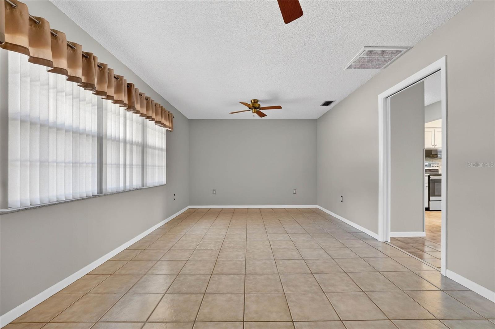 Image 7 of 42 For 6411 Cromwell Road