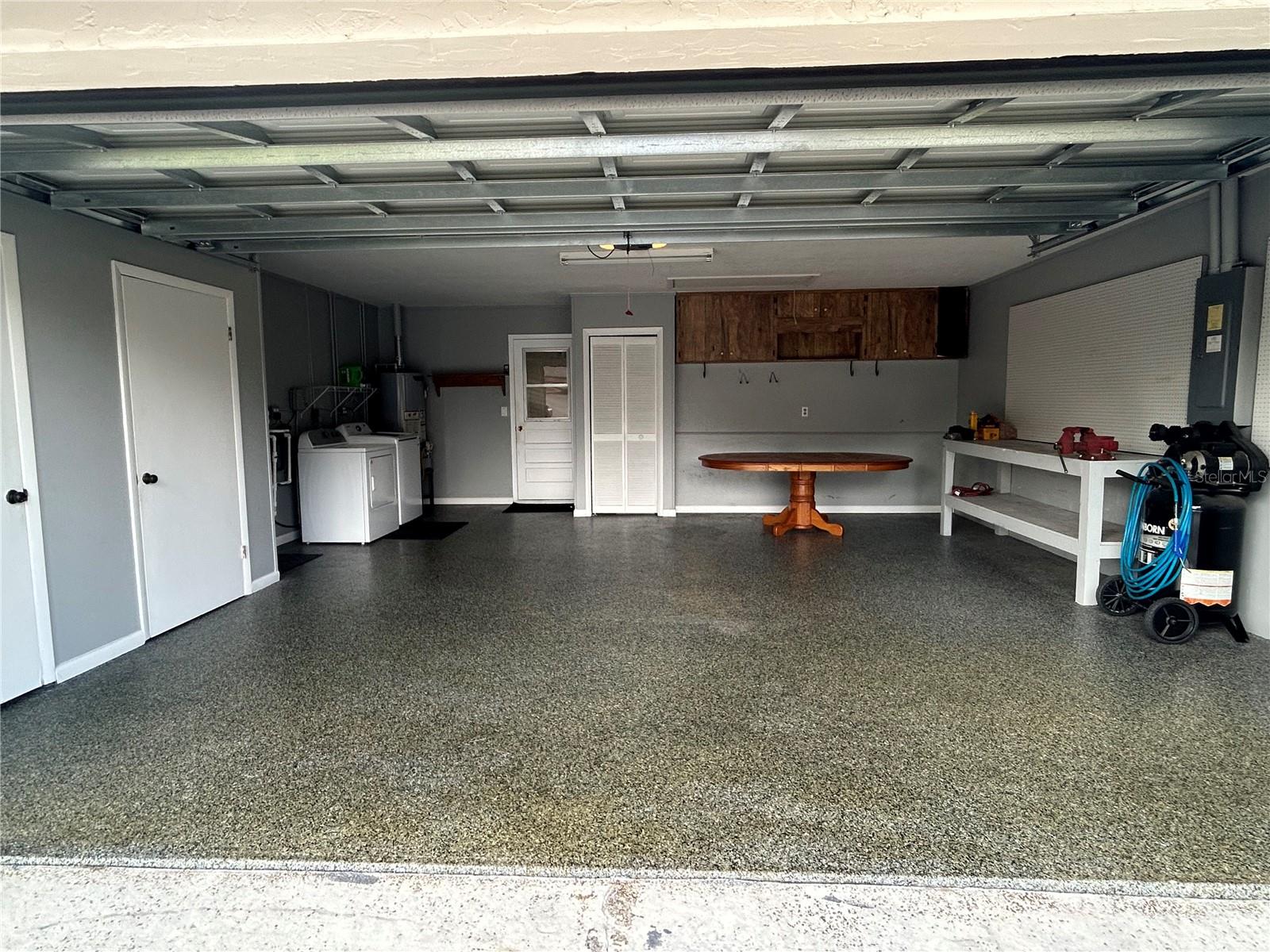 Image 21 of 30 For 634 Wexford Court