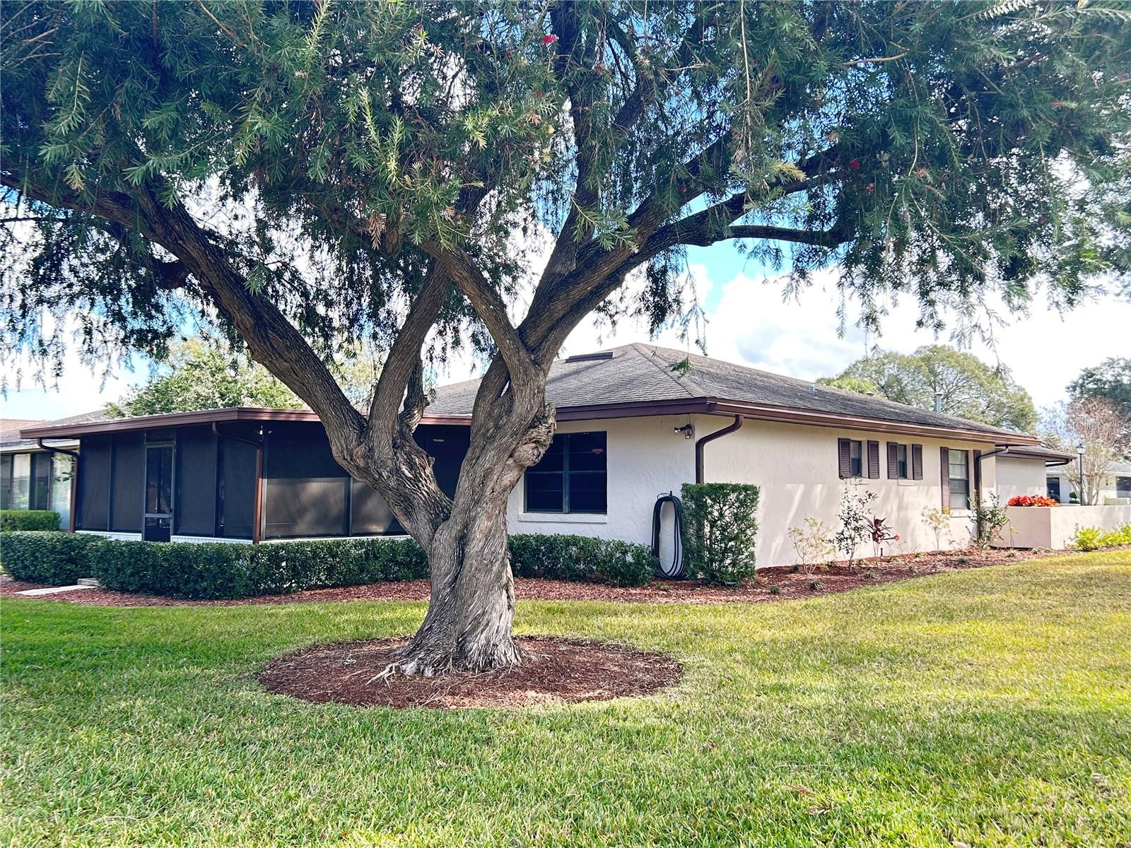 Image 25 of 30 For 634 Wexford Court