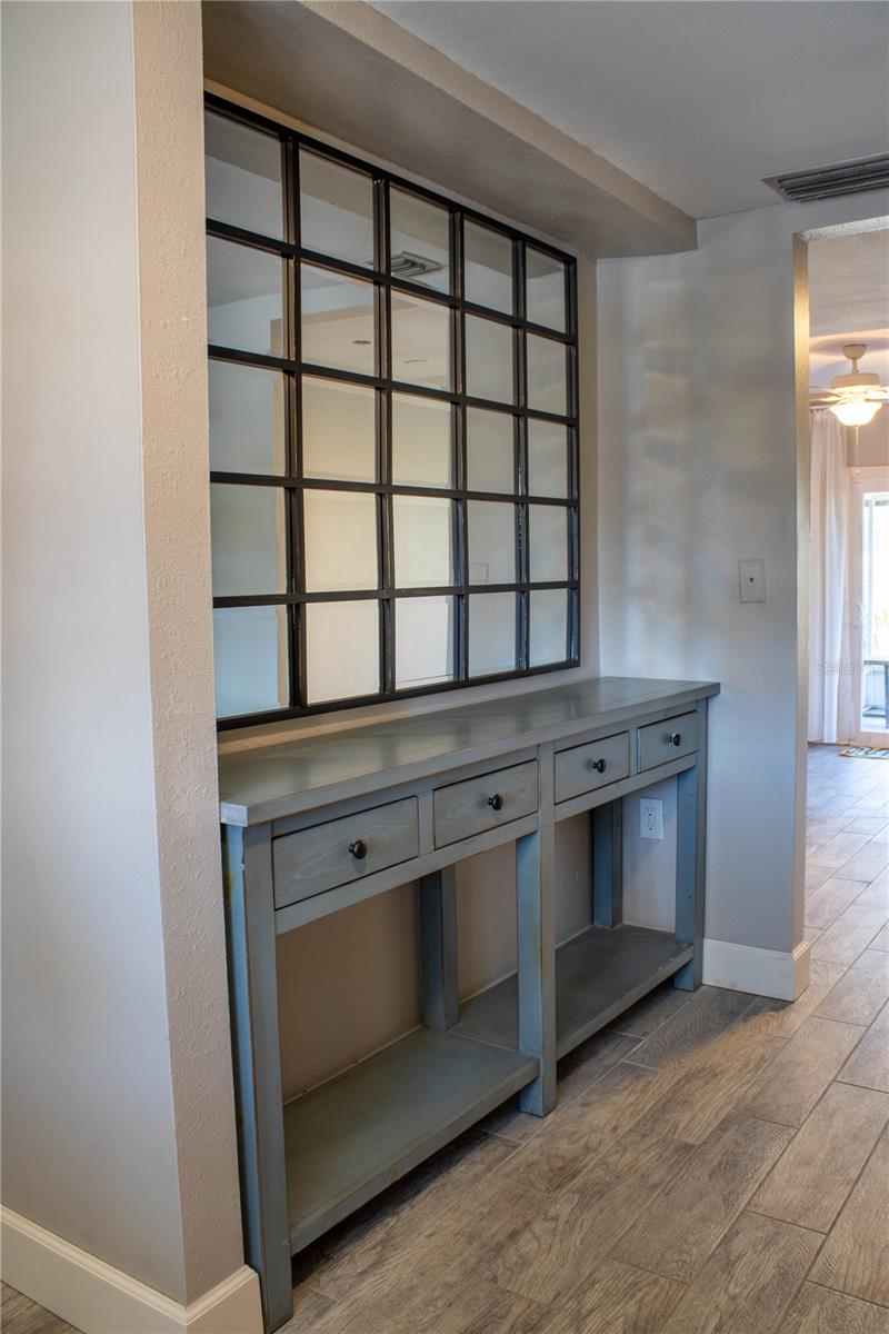 Image 11 of 46 For 1920 Edgewood Drive P2