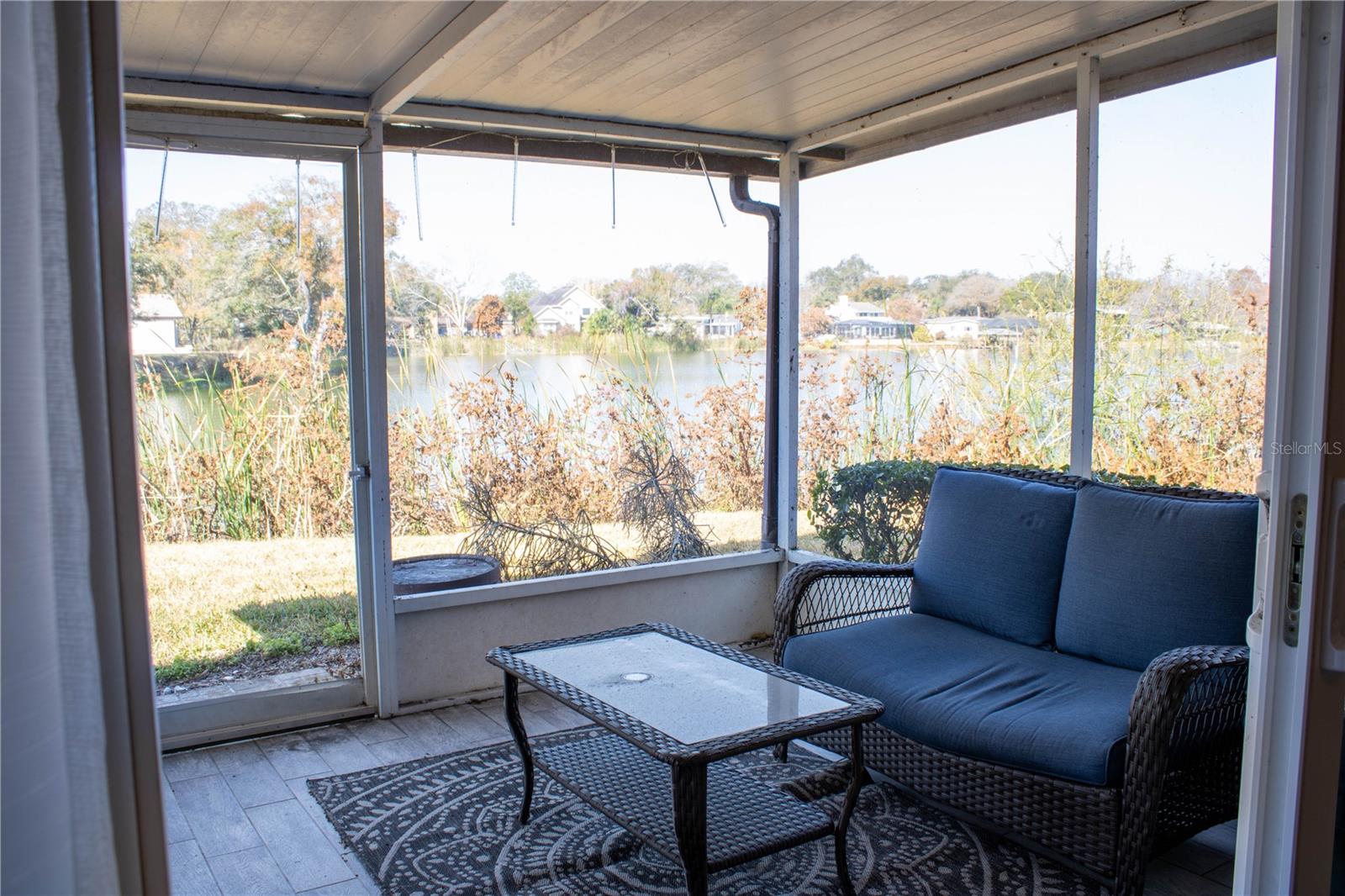 Image 19 of 46 For 1920 Edgewood Drive P2