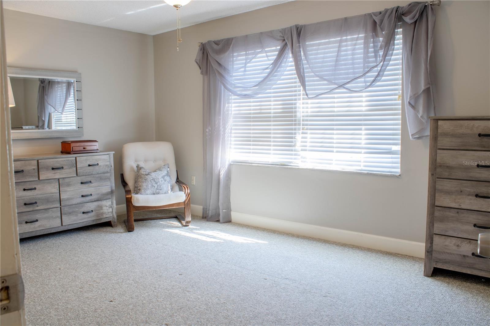 Image 25 of 46 For 1920 Edgewood Drive P2