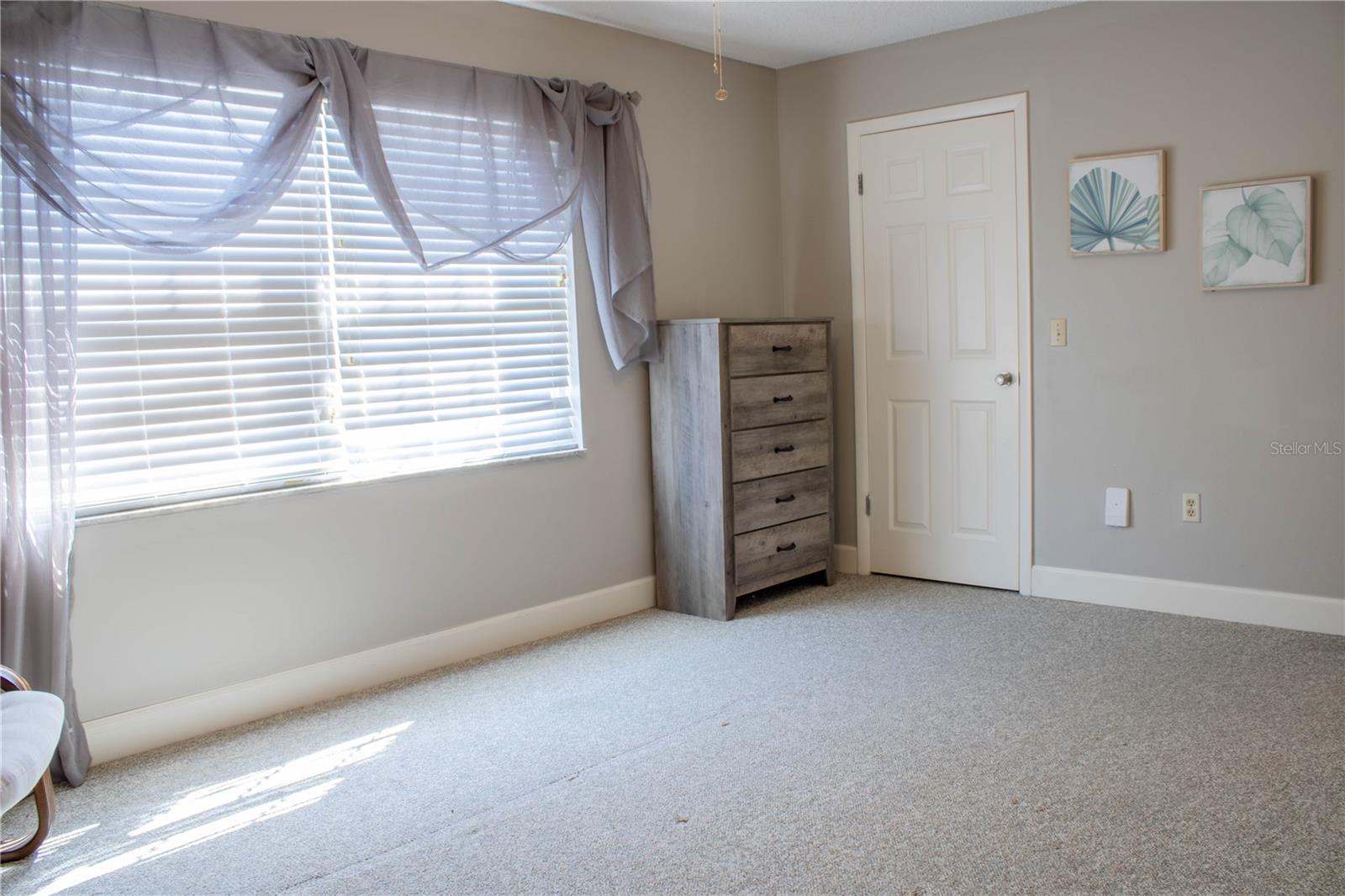 Image 26 of 46 For 1920 Edgewood Drive P2