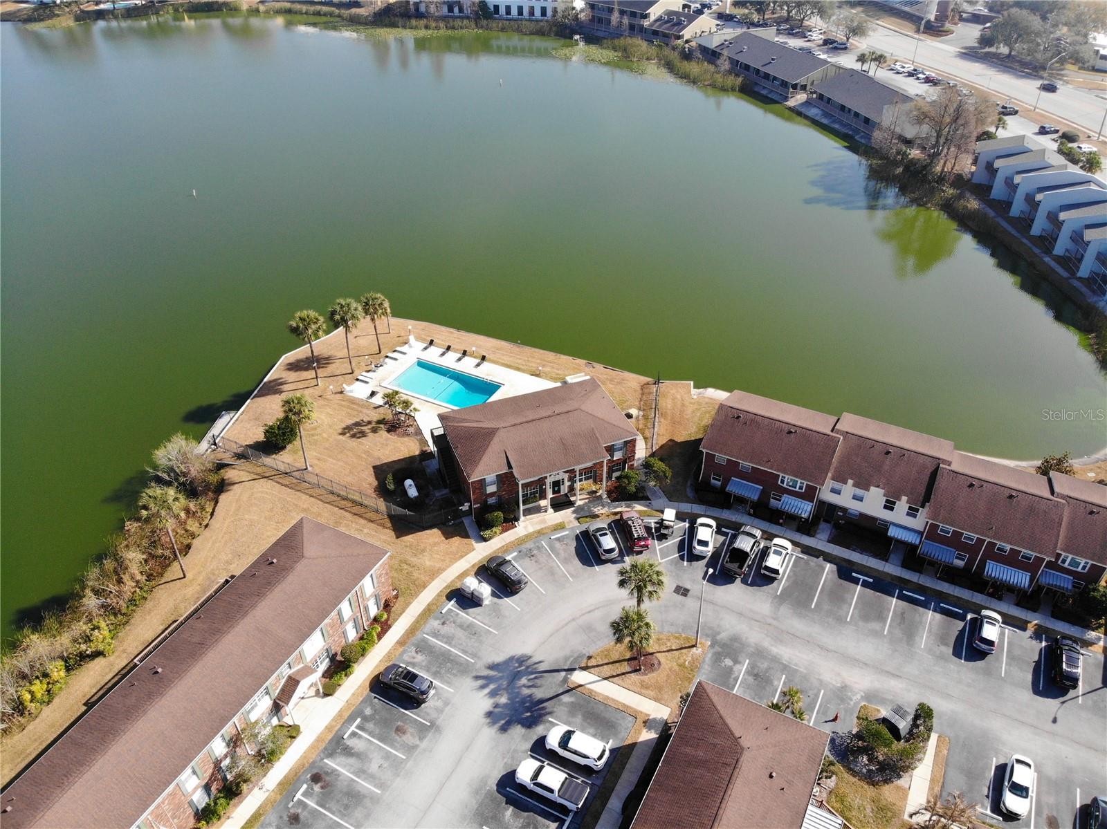 Image 35 of 46 For 1920 Edgewood Drive P2