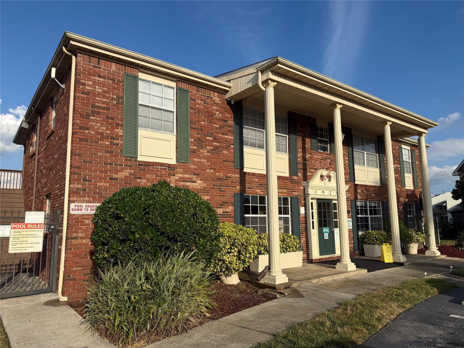 Image 37 of 46 For 1920 Edgewood Drive P2