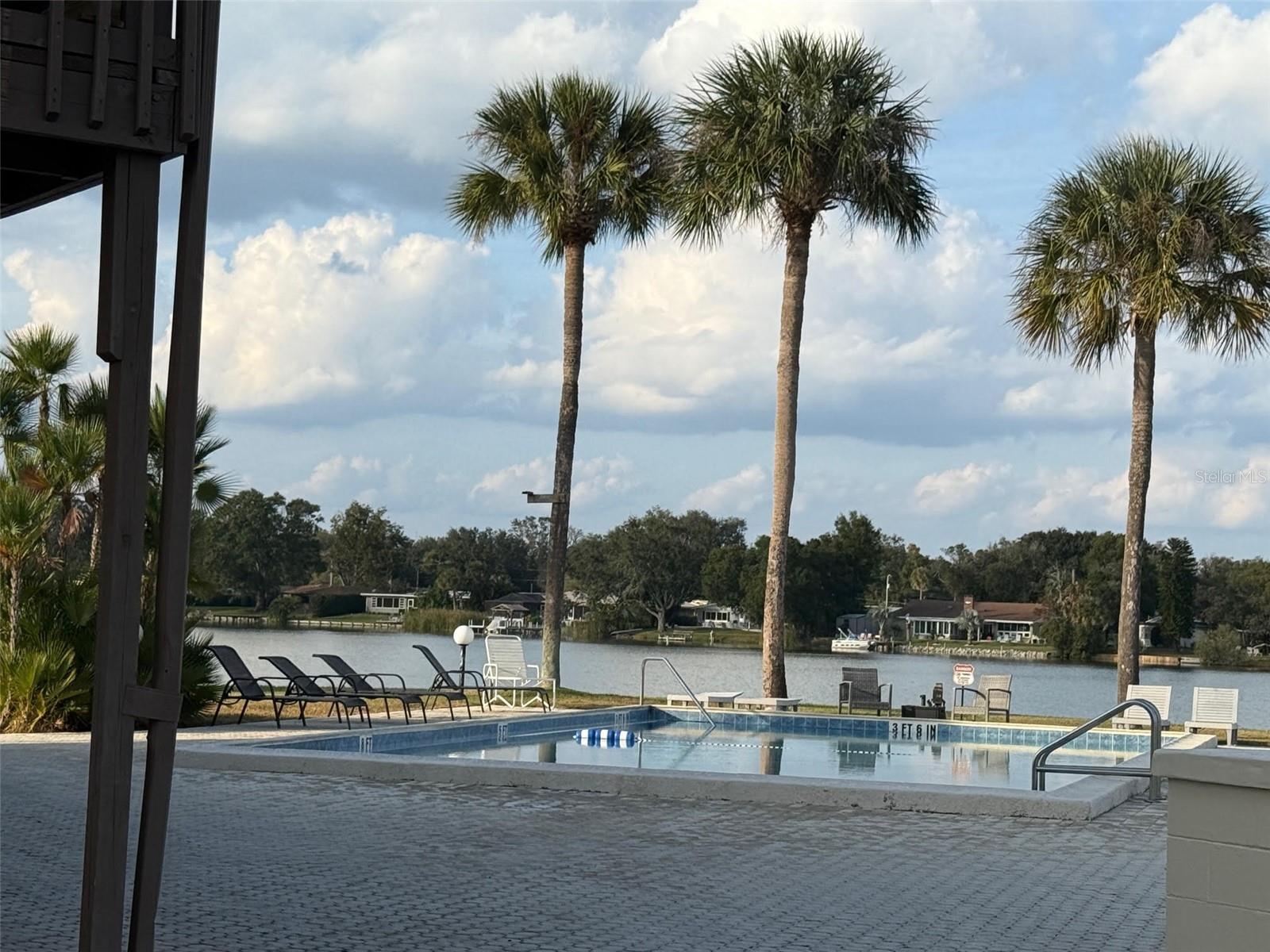 Image 38 of 46 For 1920 Edgewood Drive P2