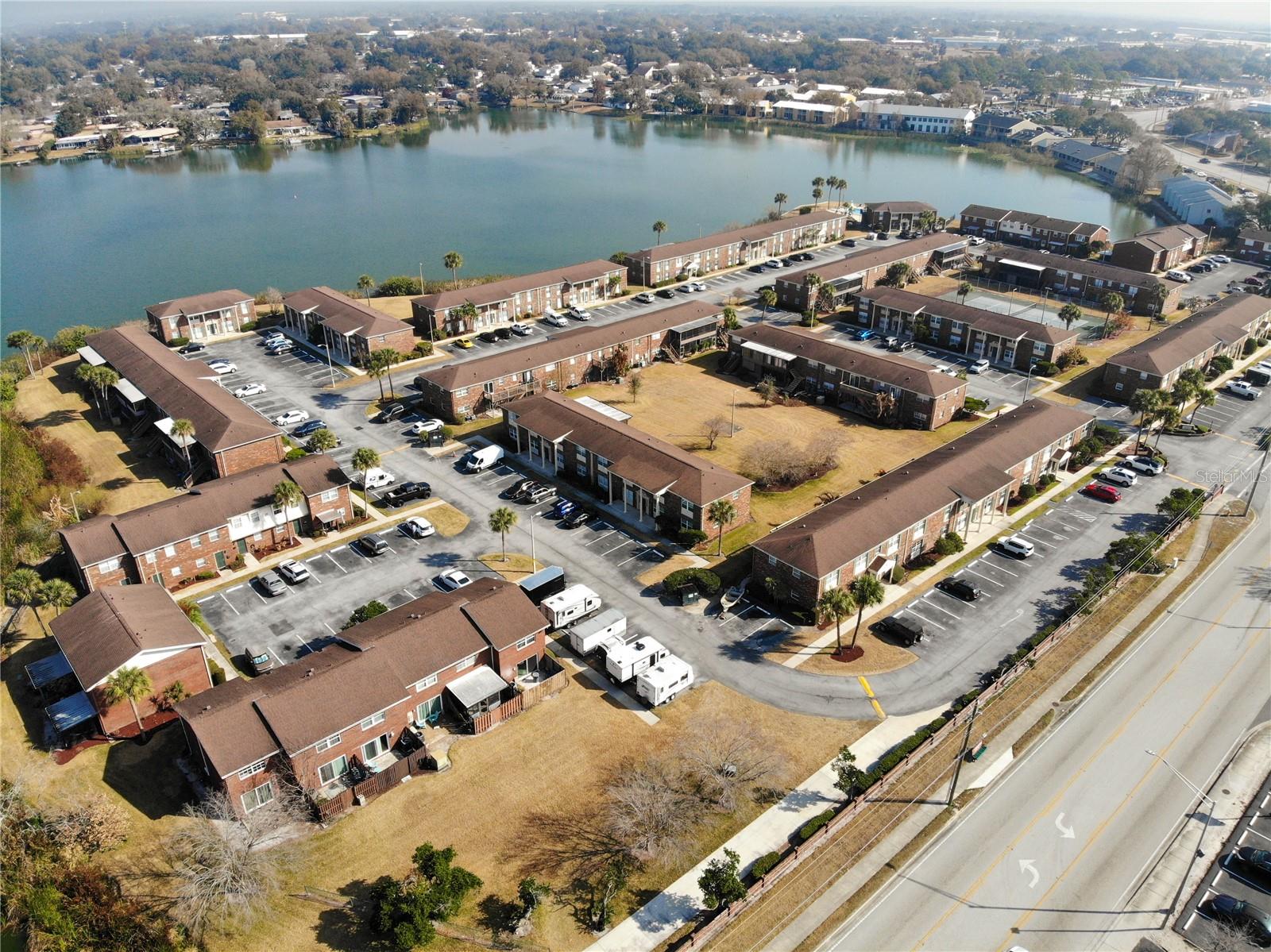 Image 40 of 46 For 1920 Edgewood Drive P2