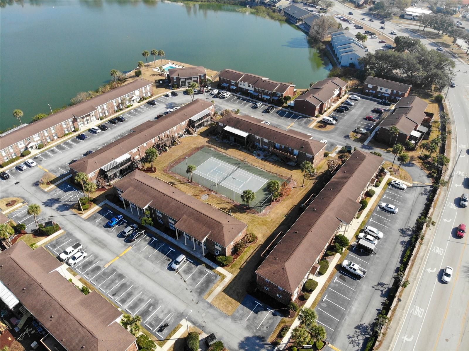 Image 41 of 46 For 1920 Edgewood Drive P2