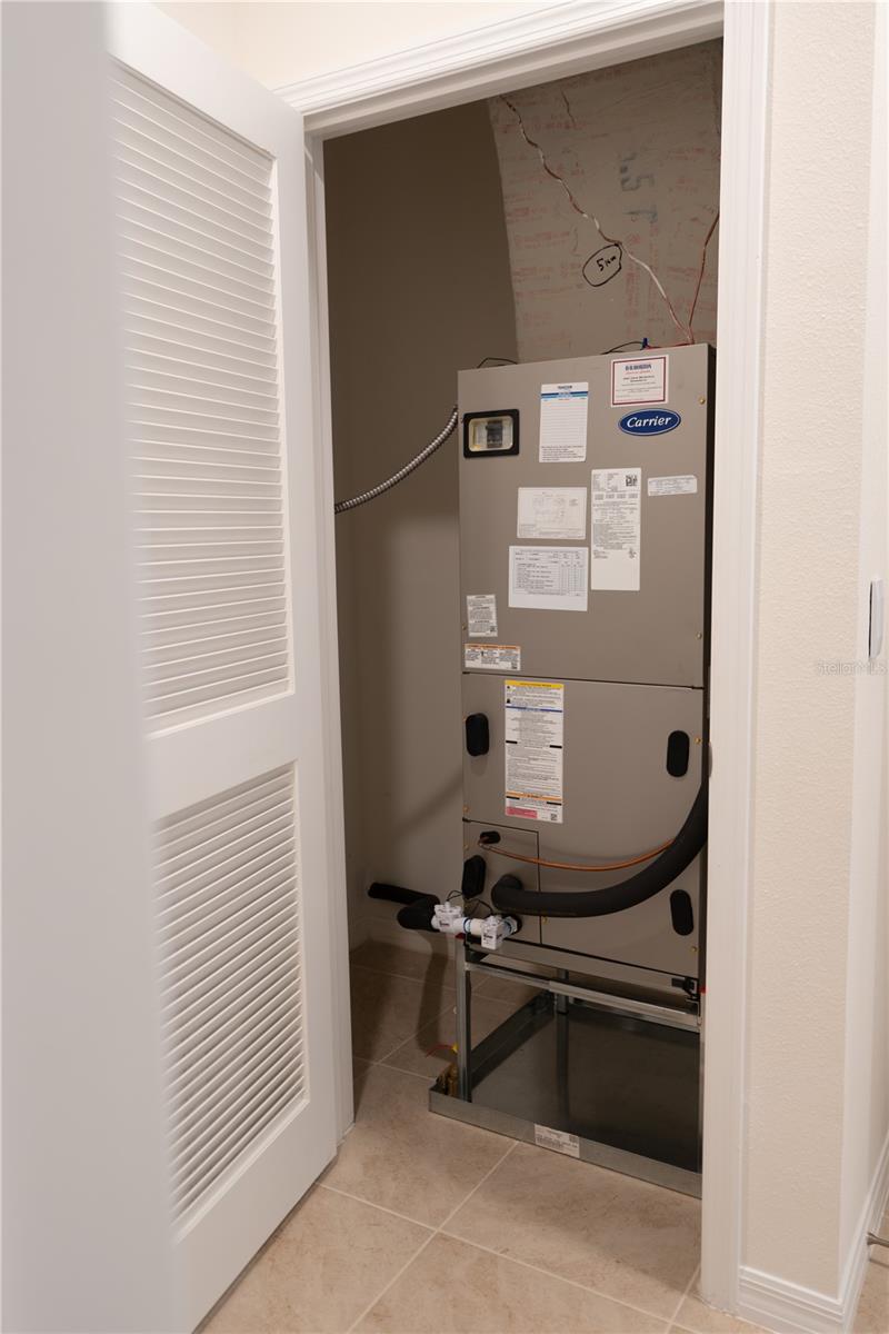 Image 18 of 52 For 444 Taylor Groves Drive