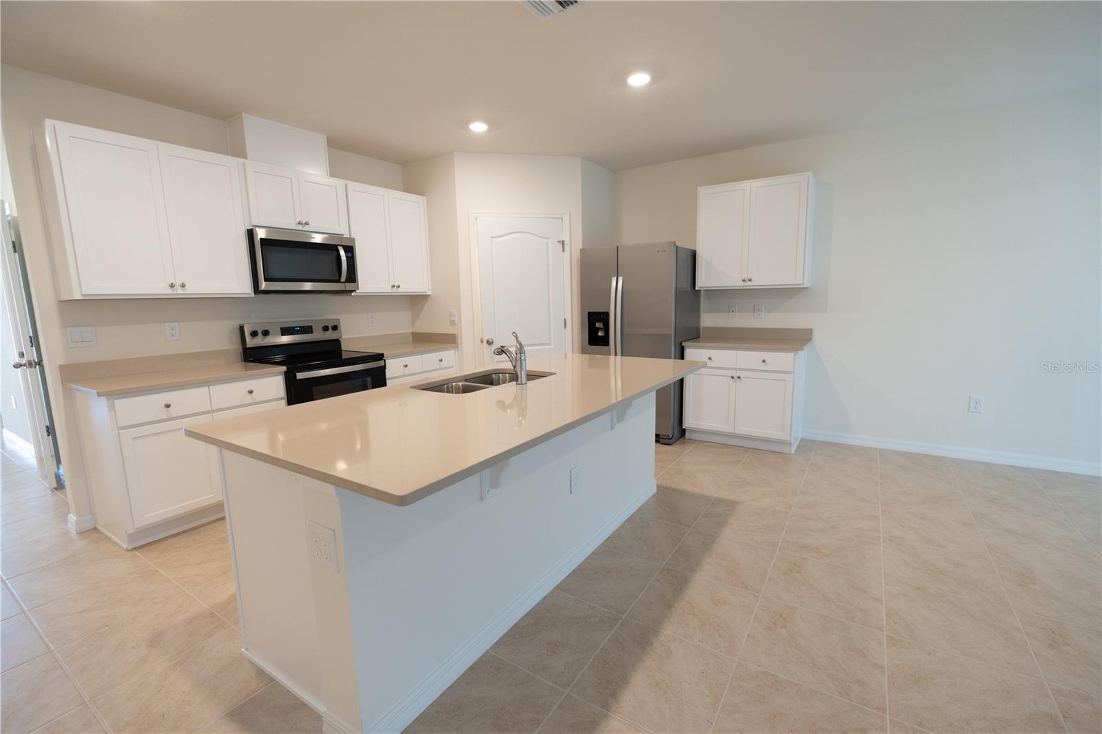 Image 27 of 52 For 444 Taylor Groves Drive