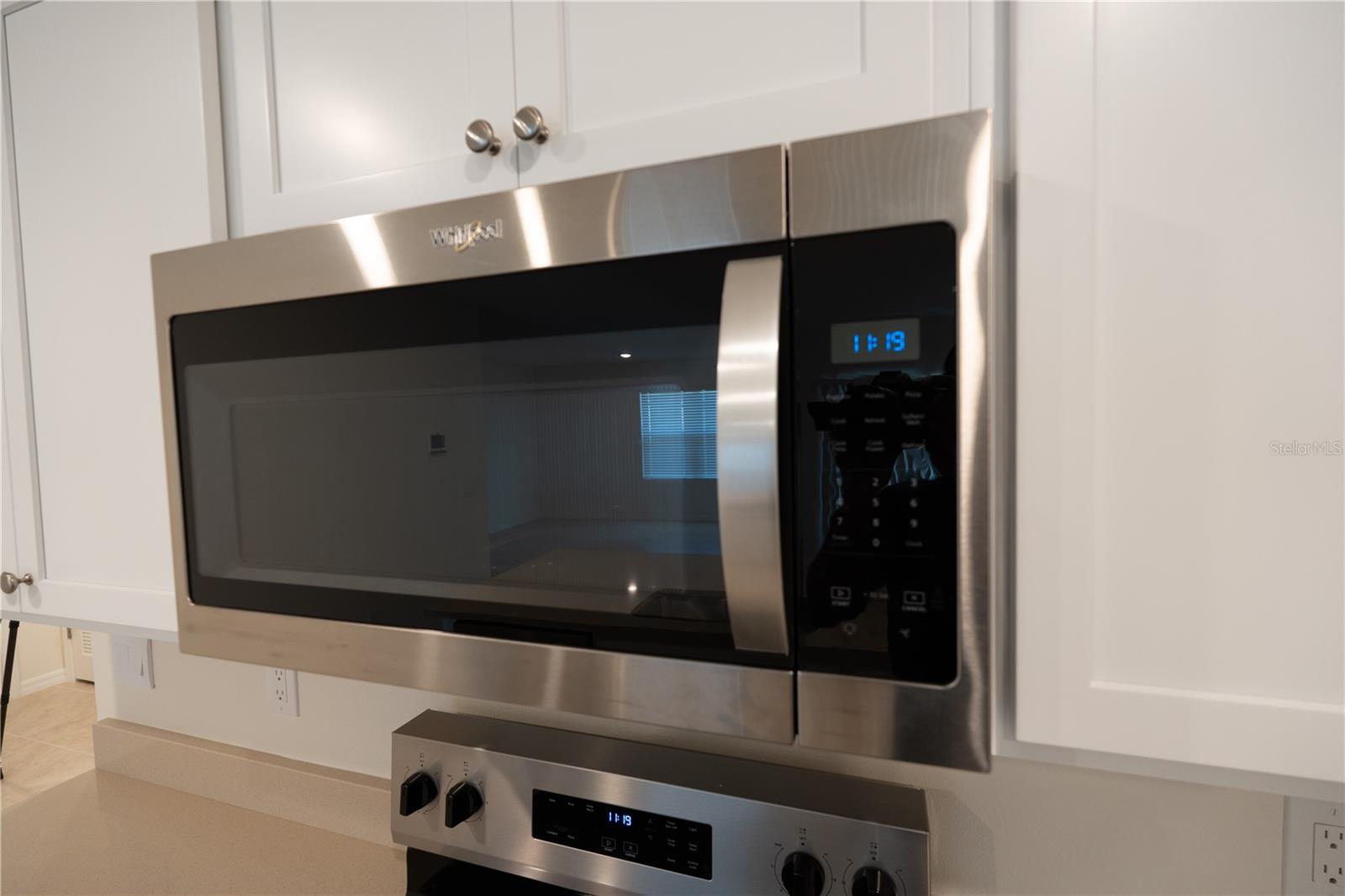 Image 29 of 52 For 444 Taylor Groves Drive