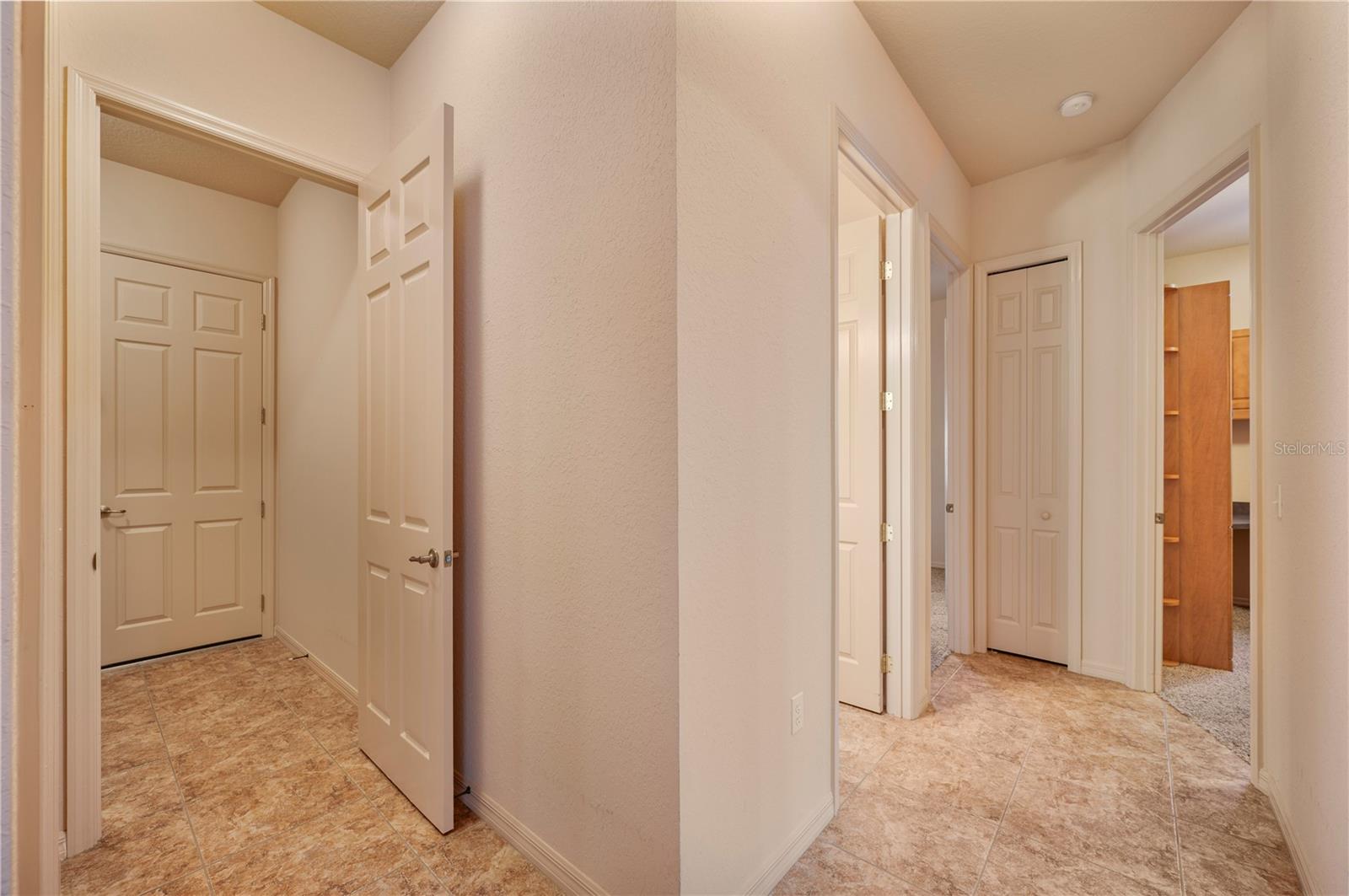 Image 17 of 45 For 4632 Turnberry Lane