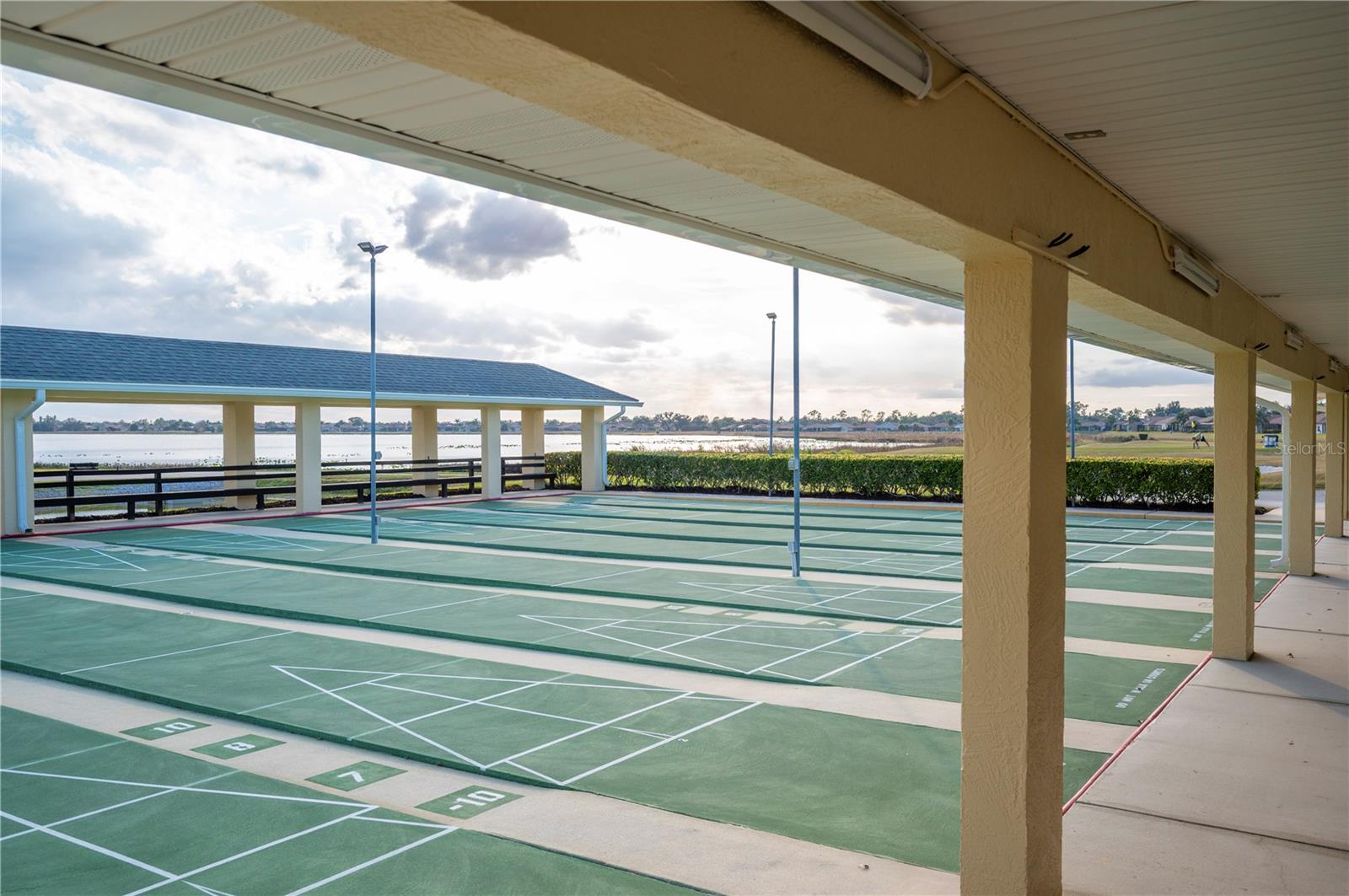 Image 36 of 45 For 4632 Turnberry Lane