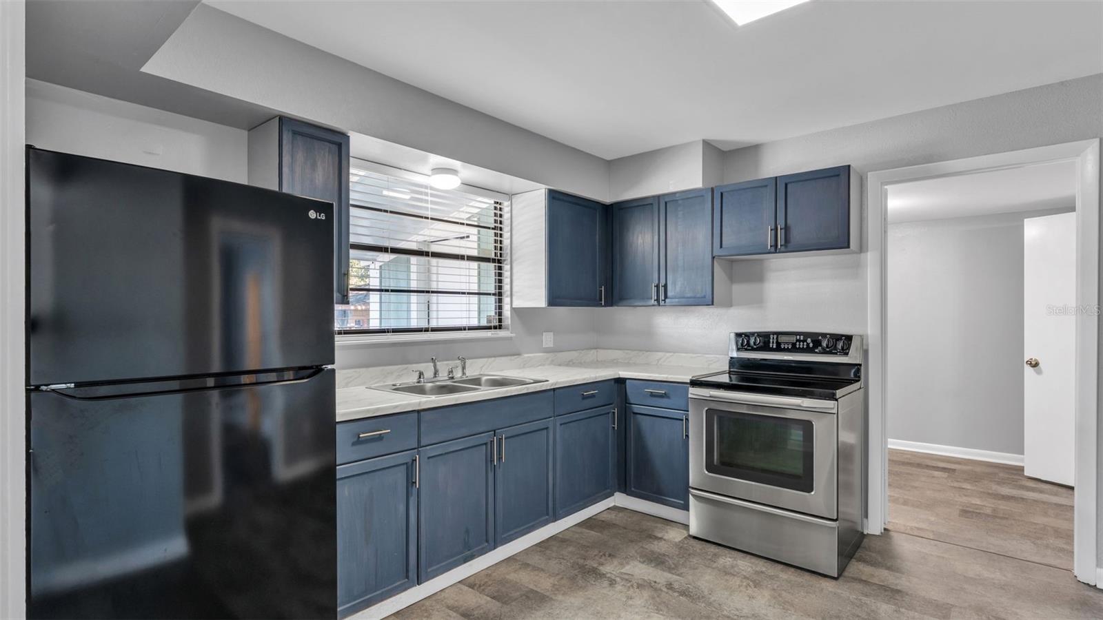 Image 10 of 49 For 751 Avenue D Sw