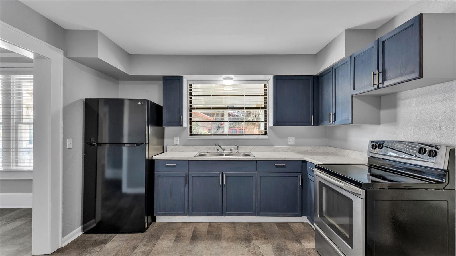 Image 11 of 49 For 751 Avenue D Sw