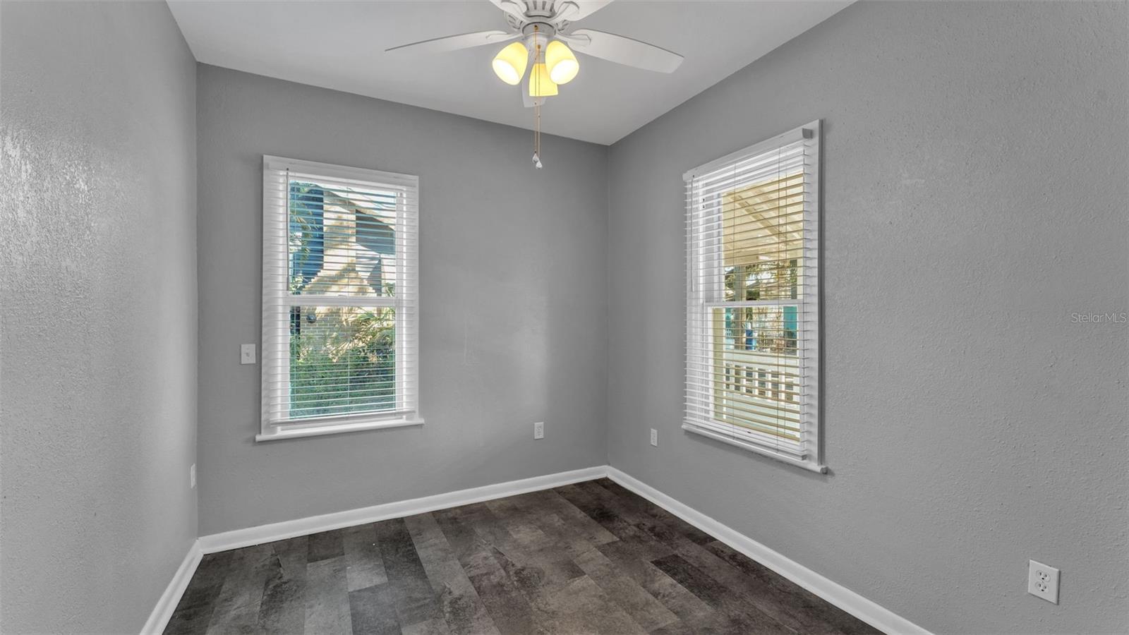 Image 12 of 49 For 751 Avenue D Sw