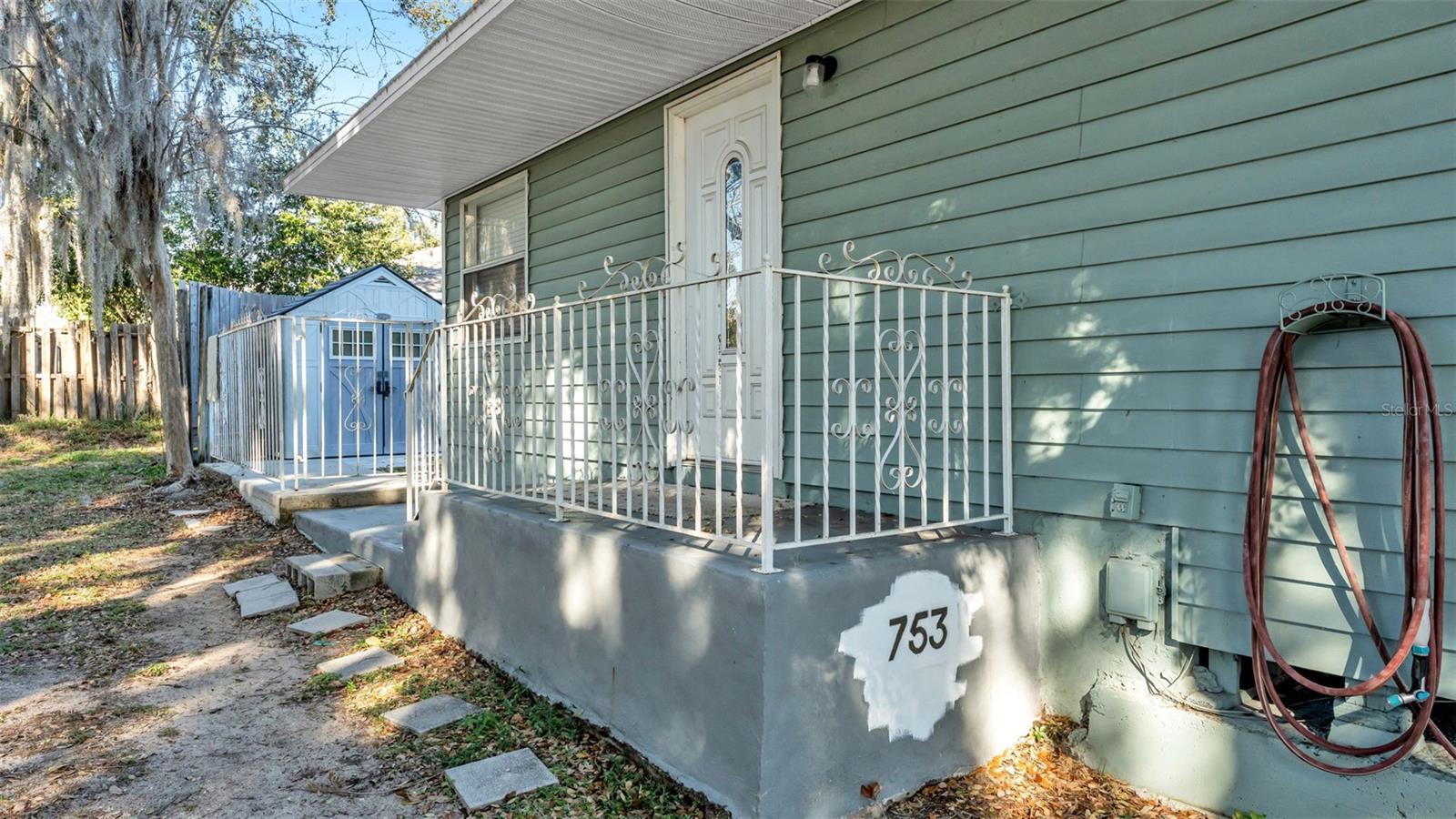 Image 25 of 49 For 751 Avenue D Sw