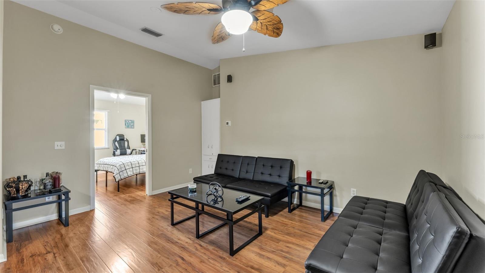 Image 28 of 49 For 751 Avenue D Sw