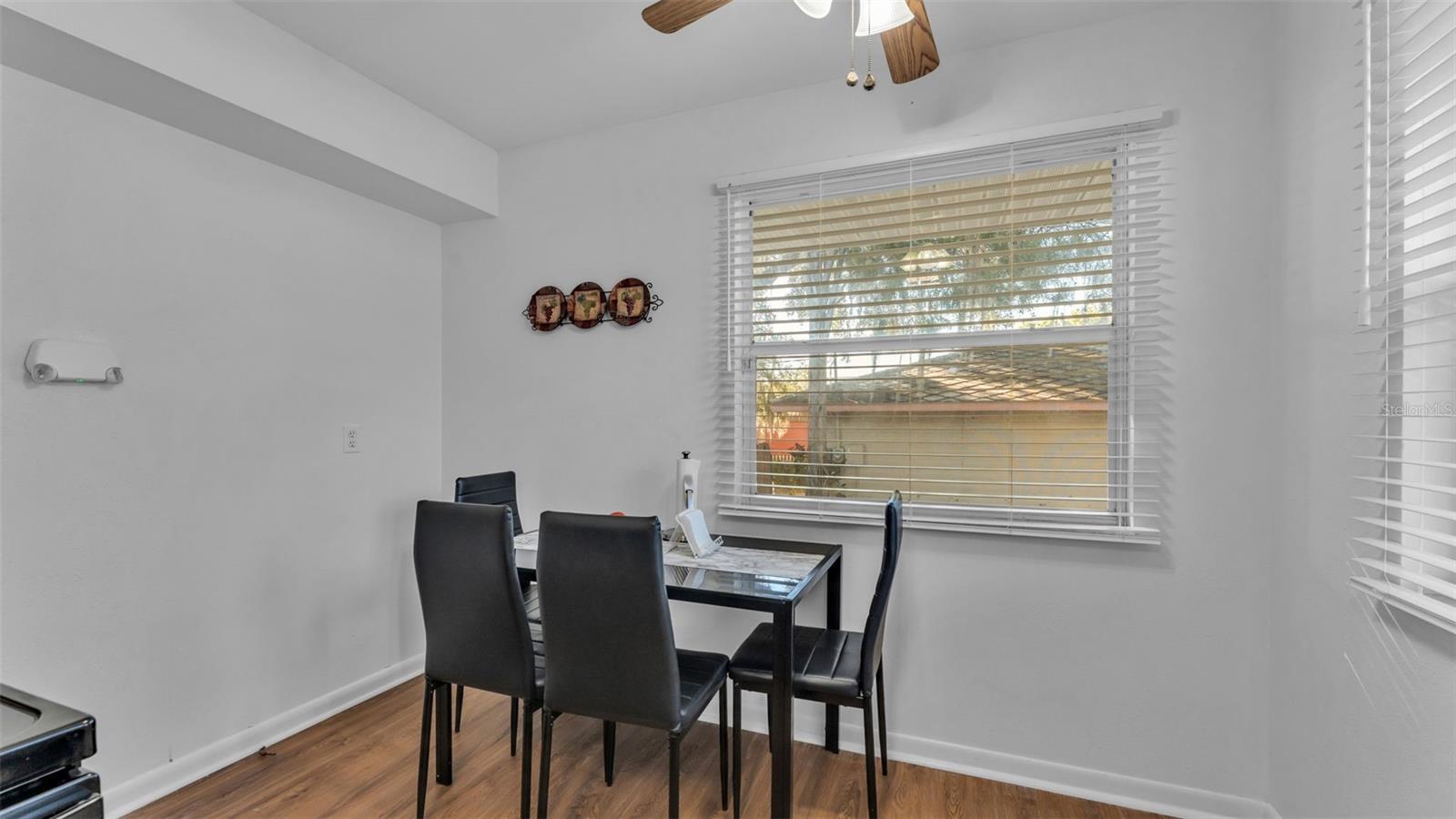 Image 35 of 49 For 751 Avenue D Sw