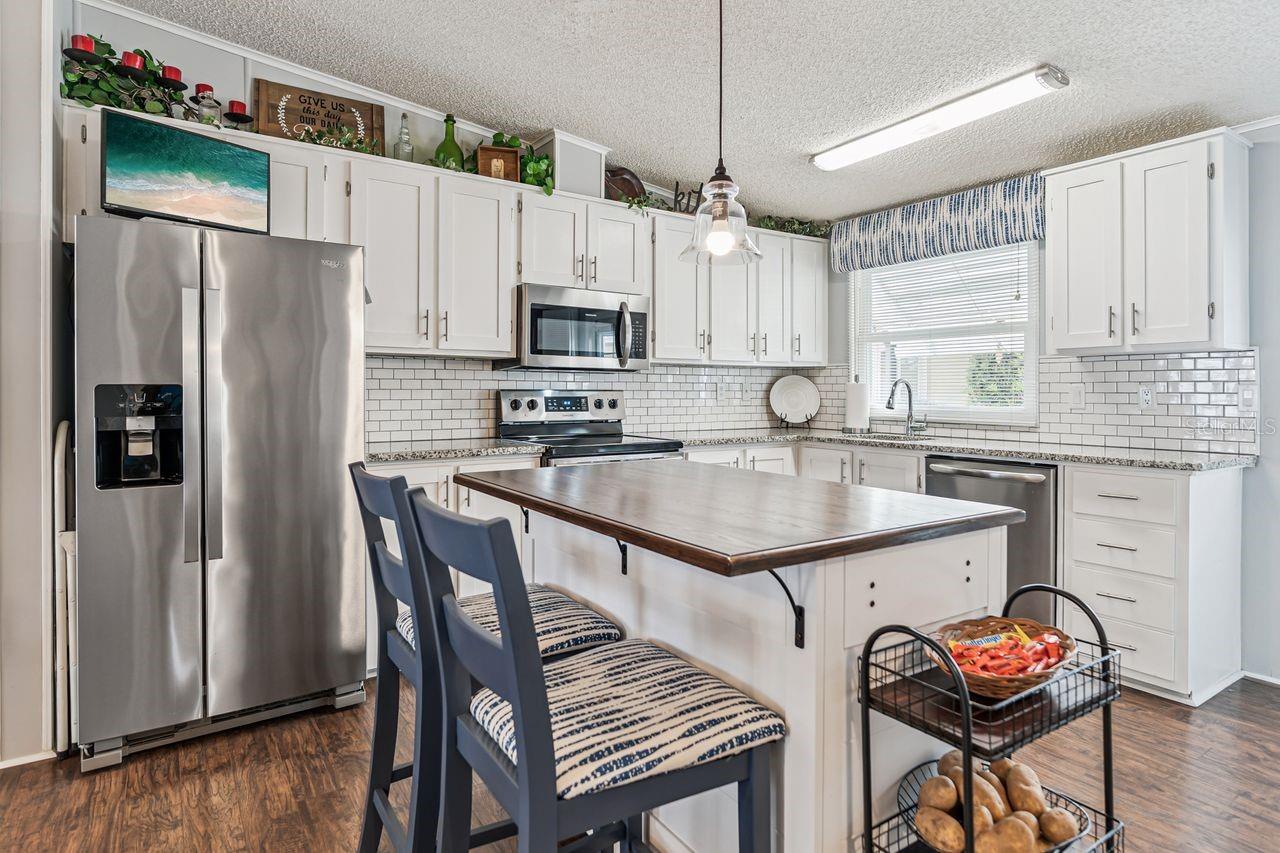 Image 17 of 36 For 6613 Westchester Drive Ne