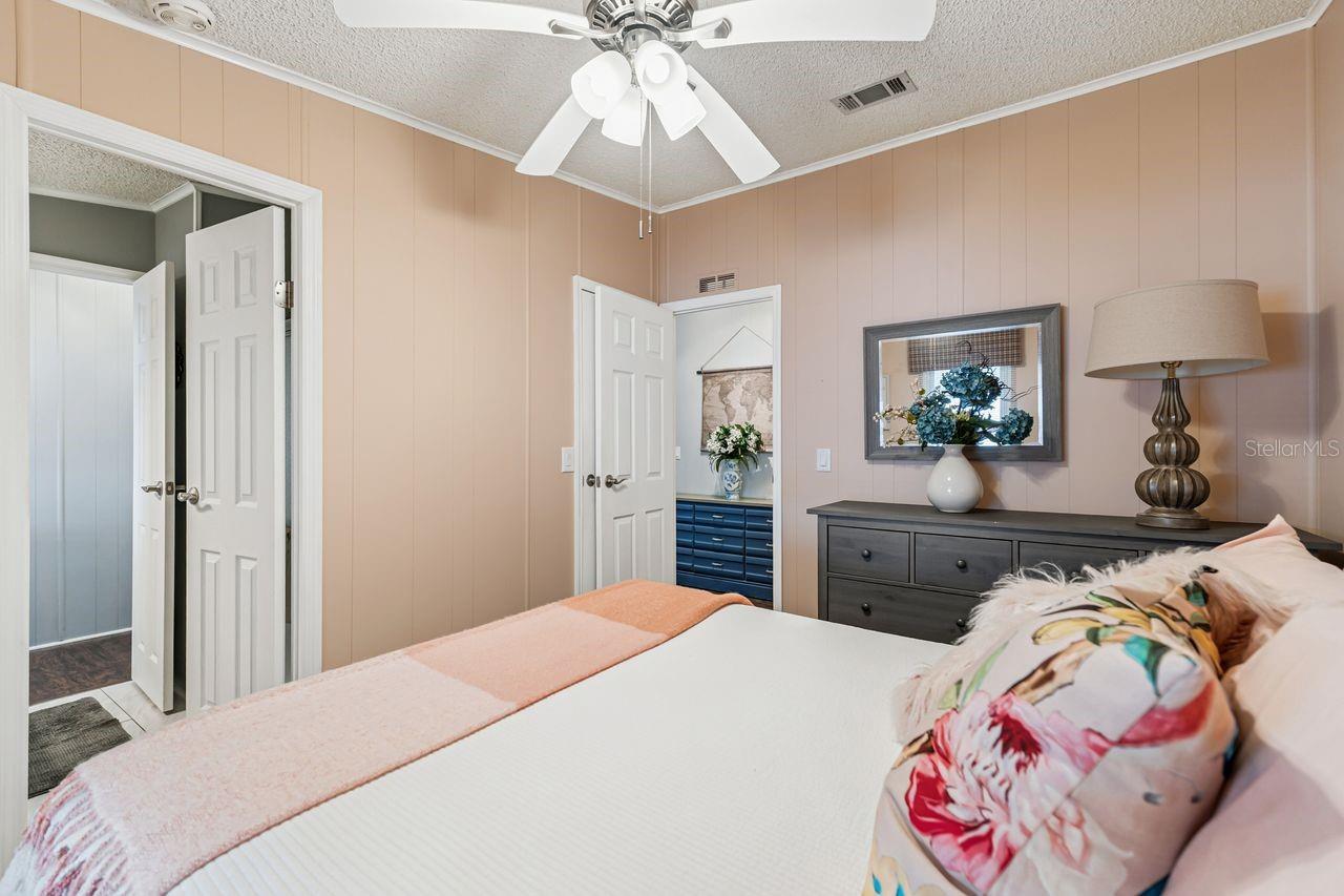 Image 26 of 36 For 6613 Westchester Drive Ne