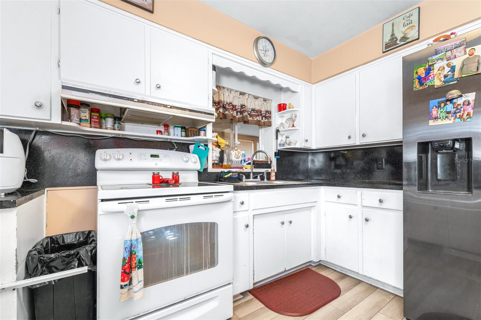 Image 18 of 53 For 628 Laurel Avenue