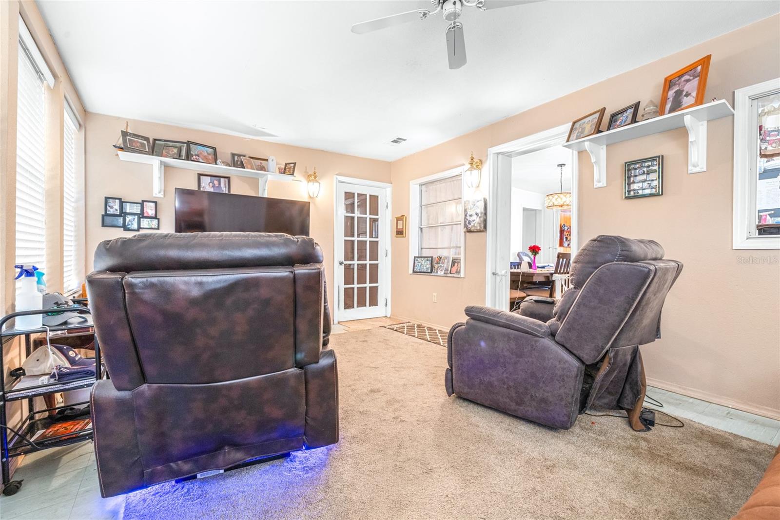 Image 23 of 53 For 628 Laurel Avenue