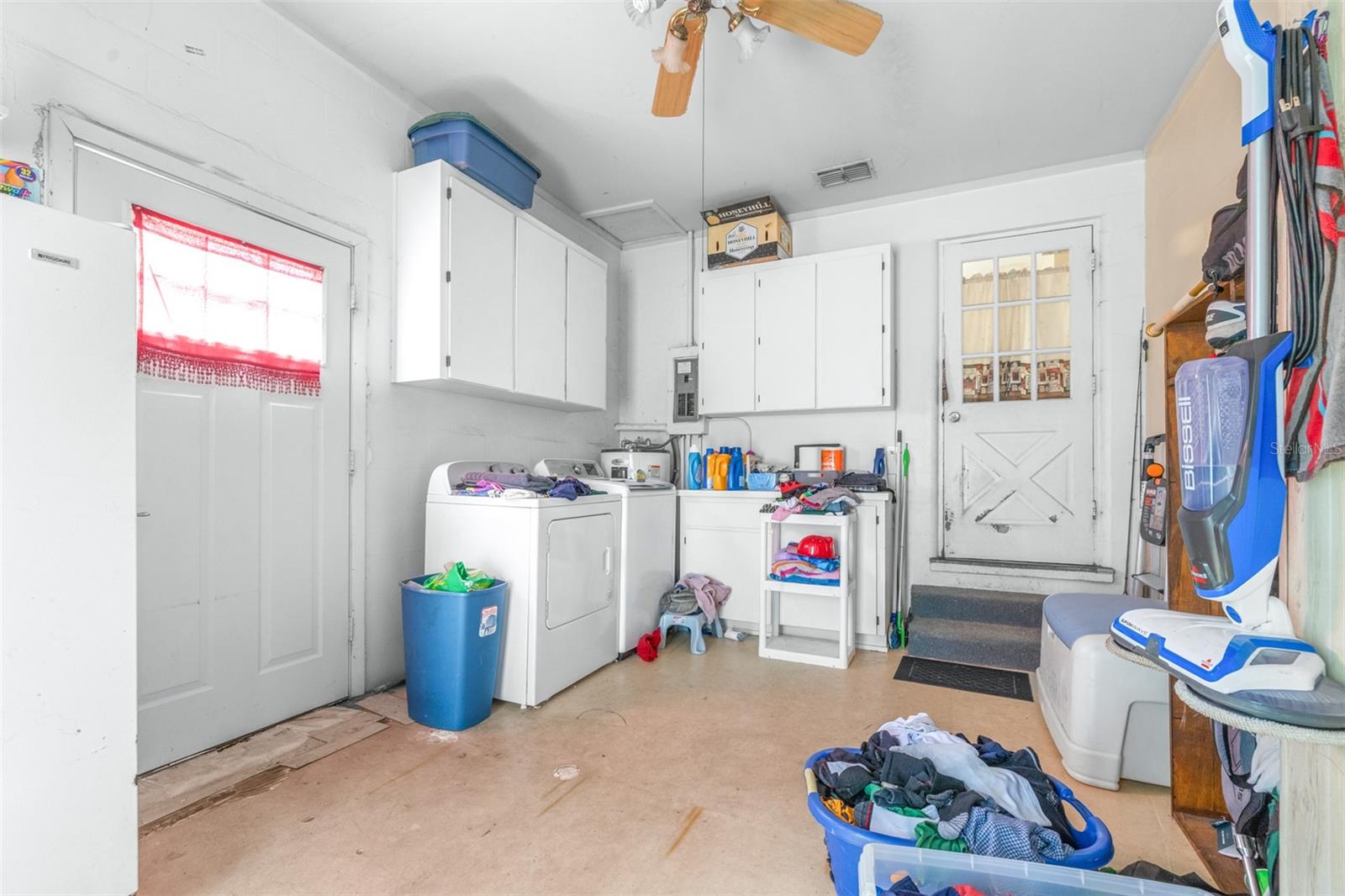 Image 24 of 53 For 628 Laurel Avenue