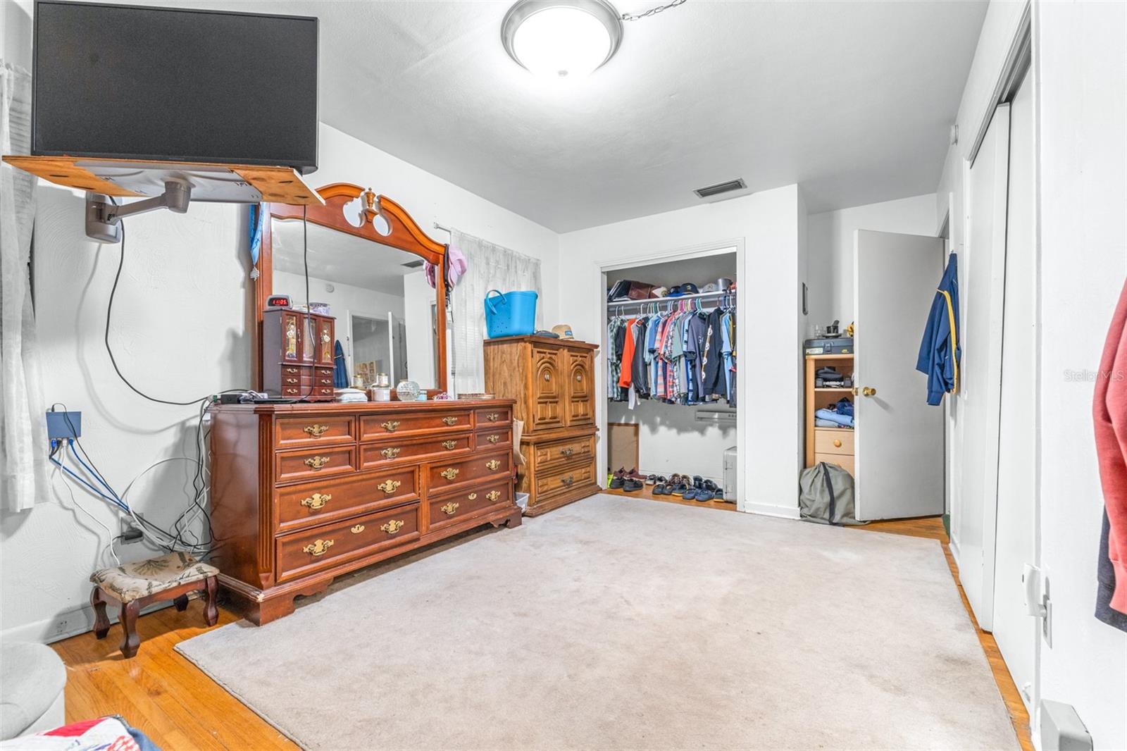 Image 29 of 53 For 628 Laurel Avenue