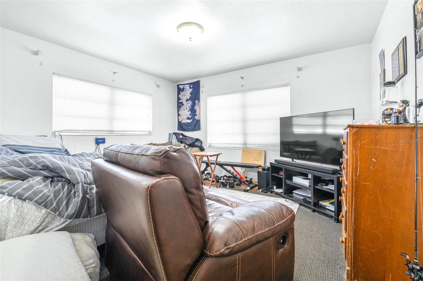 Image 31 of 53 For 628 Laurel Avenue