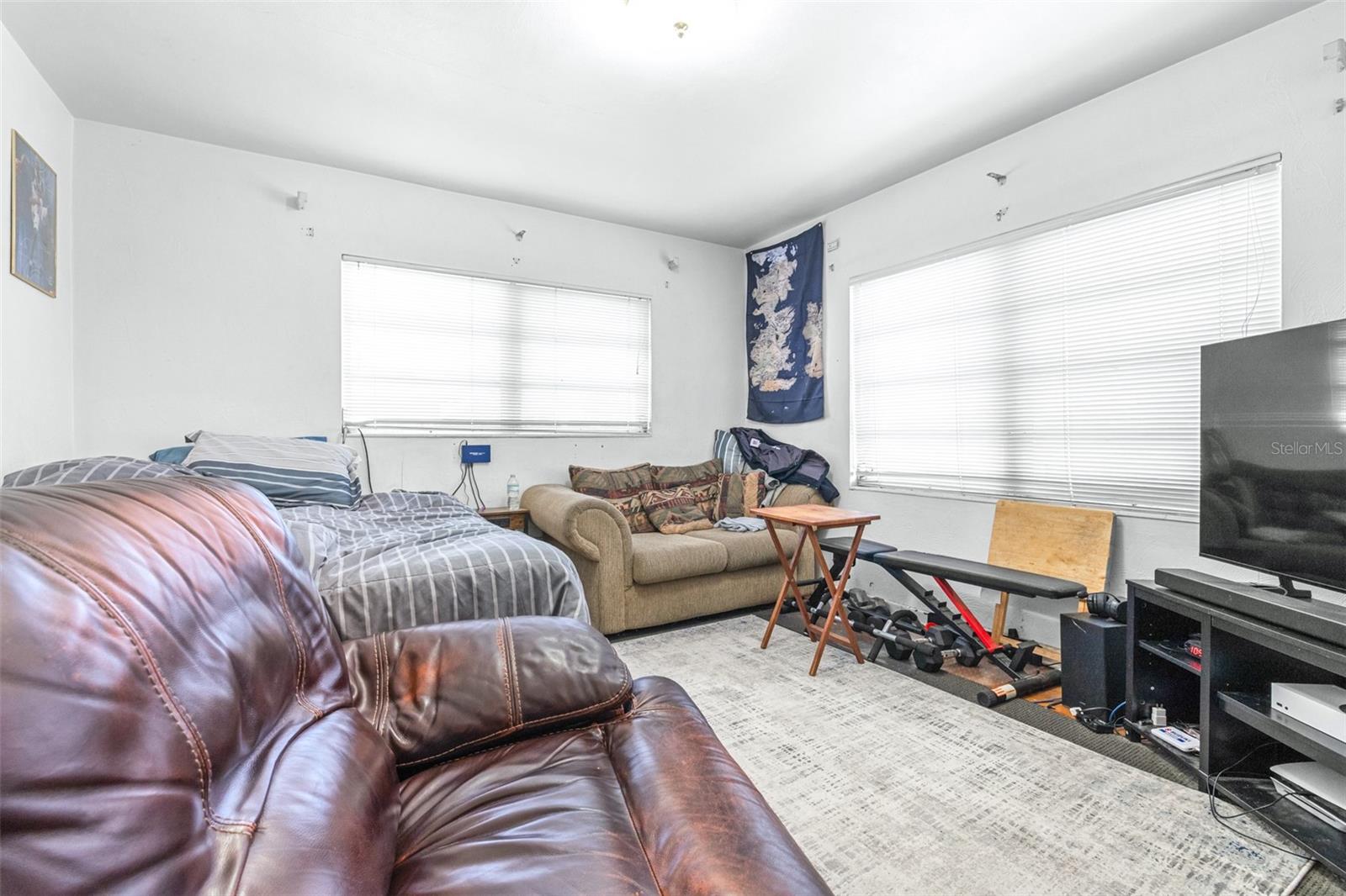 Image 32 of 53 For 628 Laurel Avenue