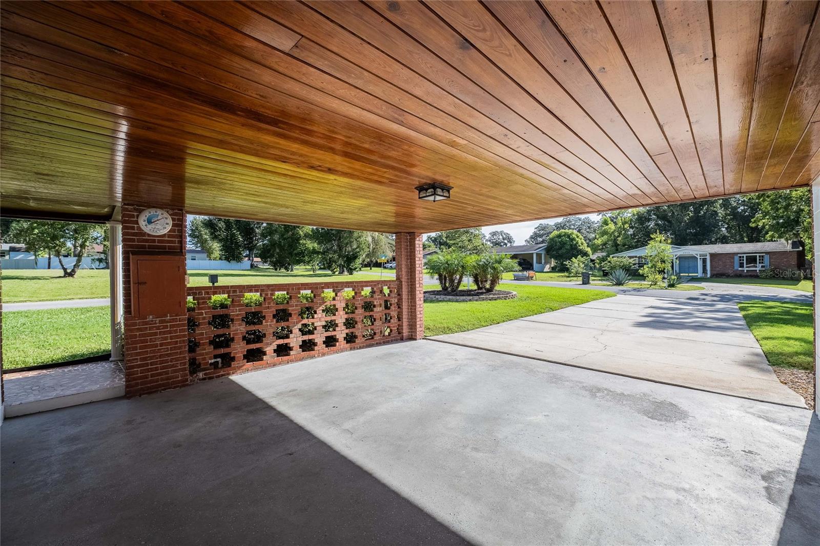 Image 7 of 34 For 706 Patricia Pl