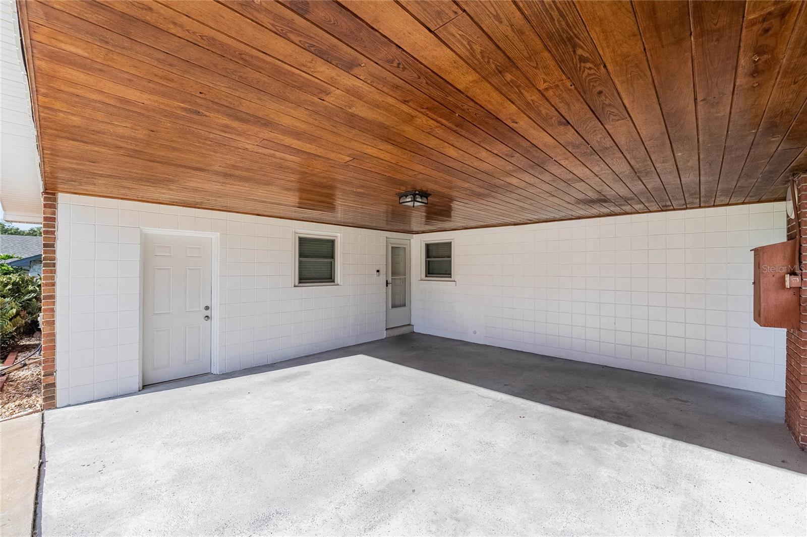 Image 8 of 34 For 706 Patricia Pl