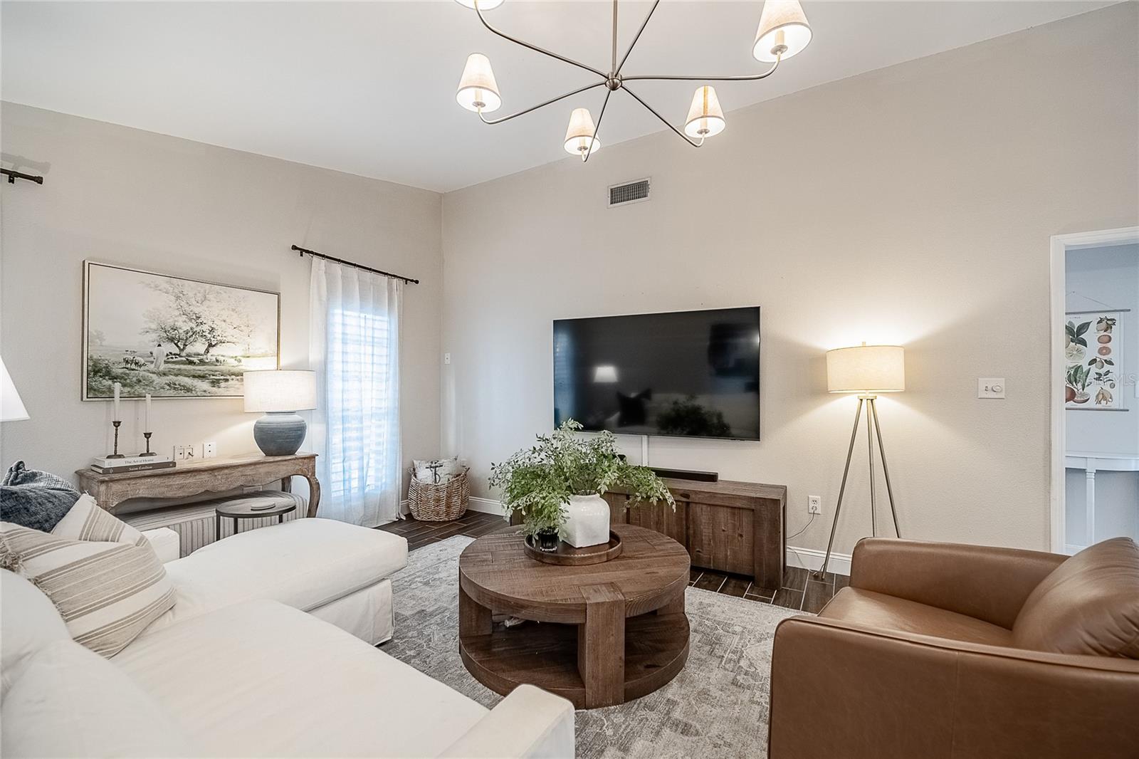 Image 30 of 52 For 1484 Shorewood Court