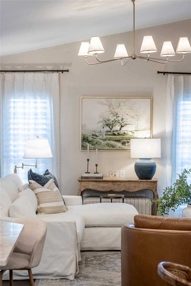 Image 32 of 52 For 1484 Shorewood Court