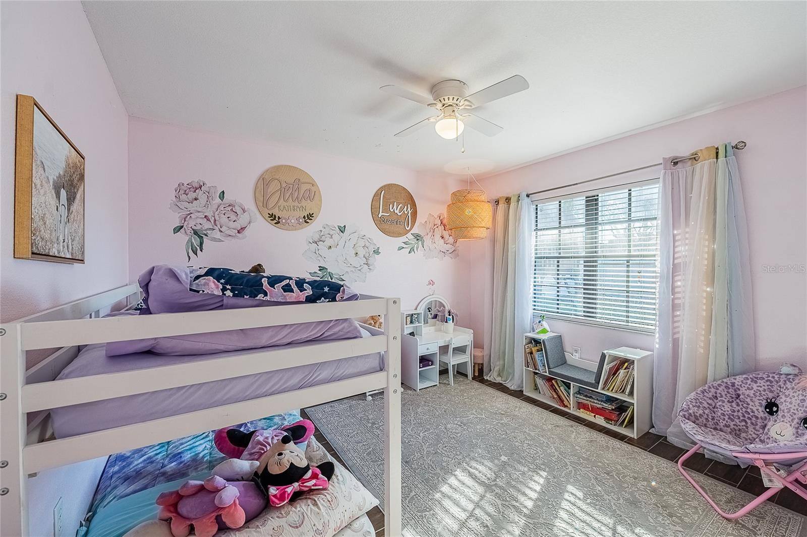 Image 42 of 52 For 1484 Shorewood Court