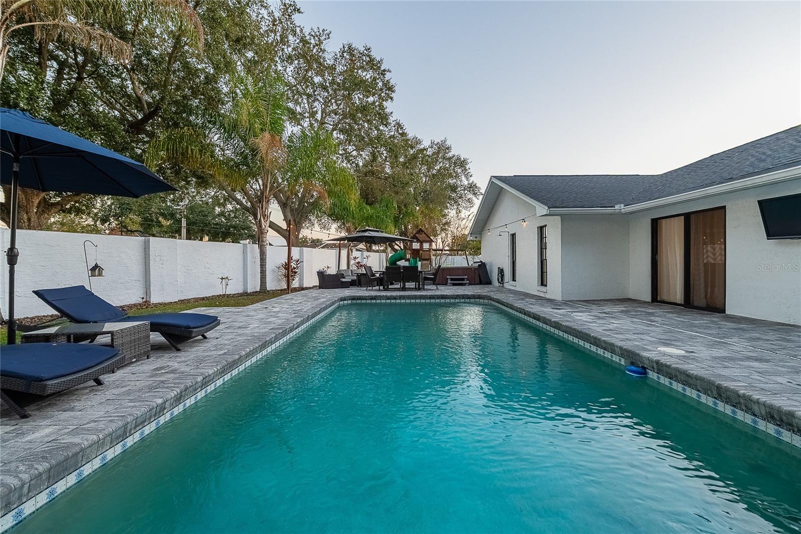 Image 46 of 52 For 1484 Shorewood Court