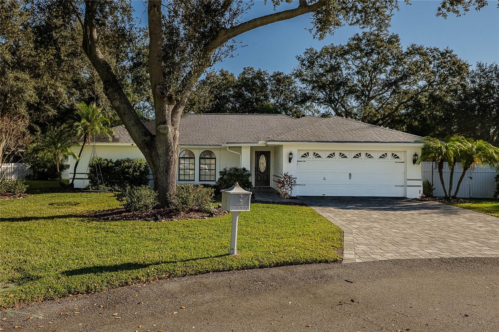 Image 5 of 52 For 1484 Shorewood Court