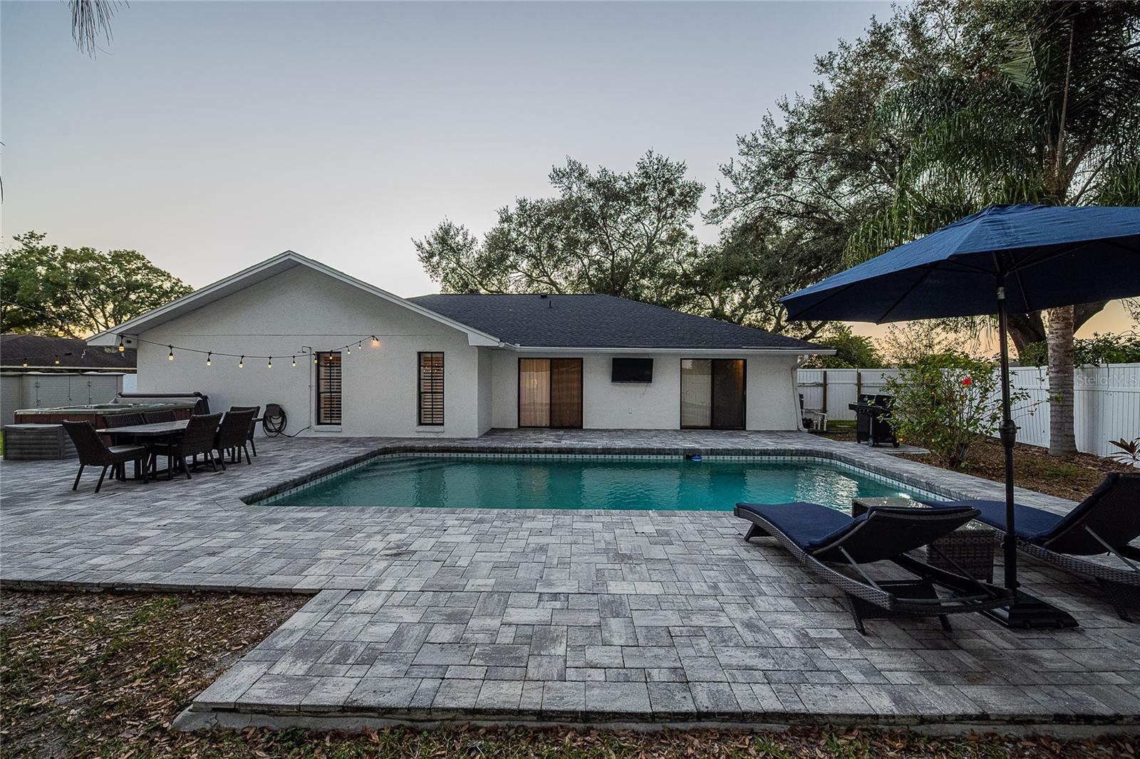 Image 52 of 52 For 1484 Shorewood Court