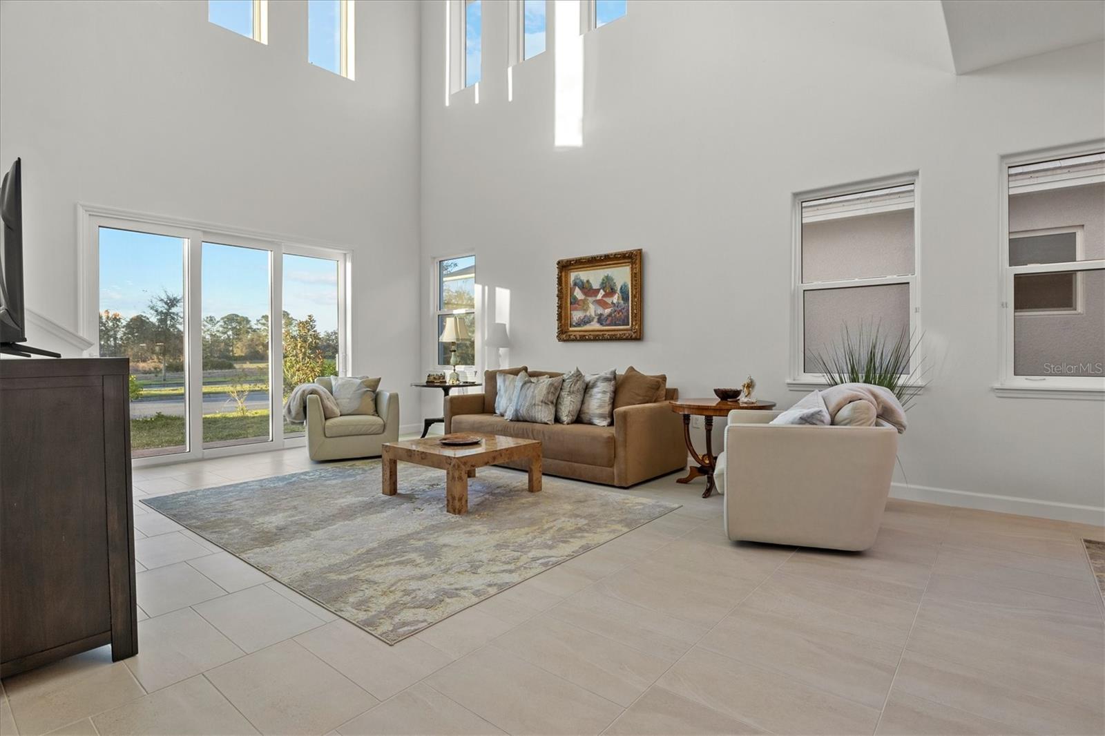 Image 12 of 44 For 168 Hampton Loop