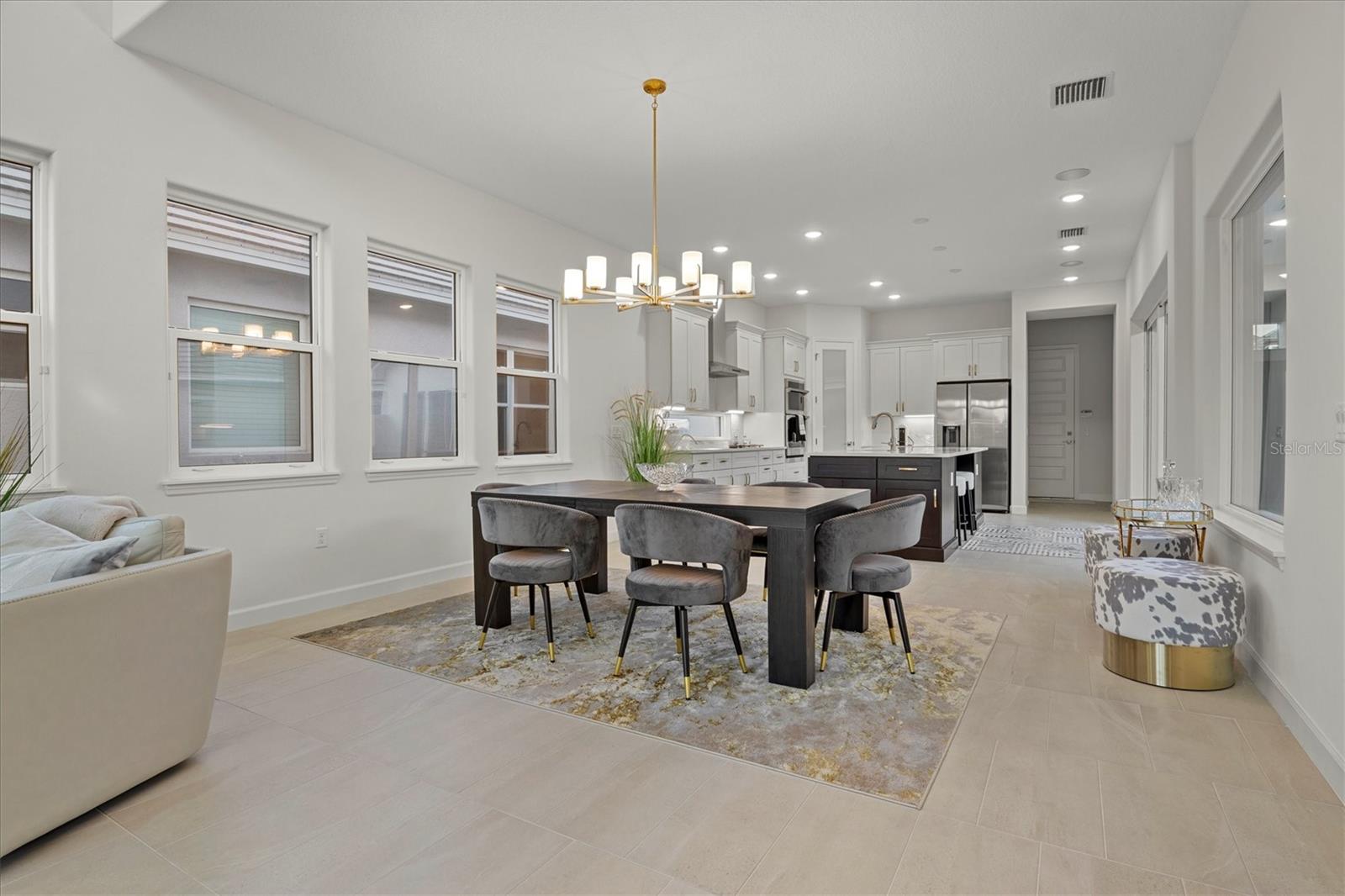 Image 14 of 44 For 168 Hampton Loop