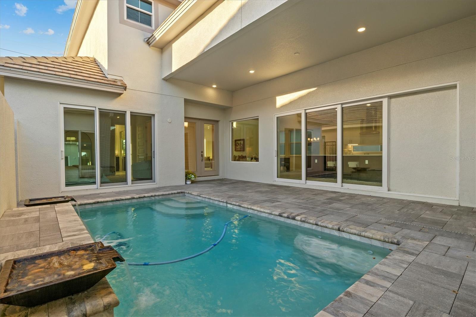 Image 6 of 44 For 168 Hampton Loop