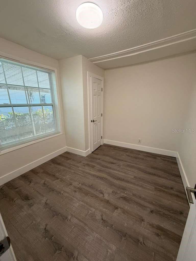 Image 6 of 18 For 3404 33rd Avenue