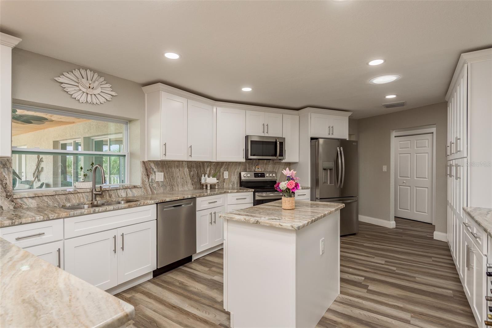 Image 12 of 51 For 5534 Tropic Drive