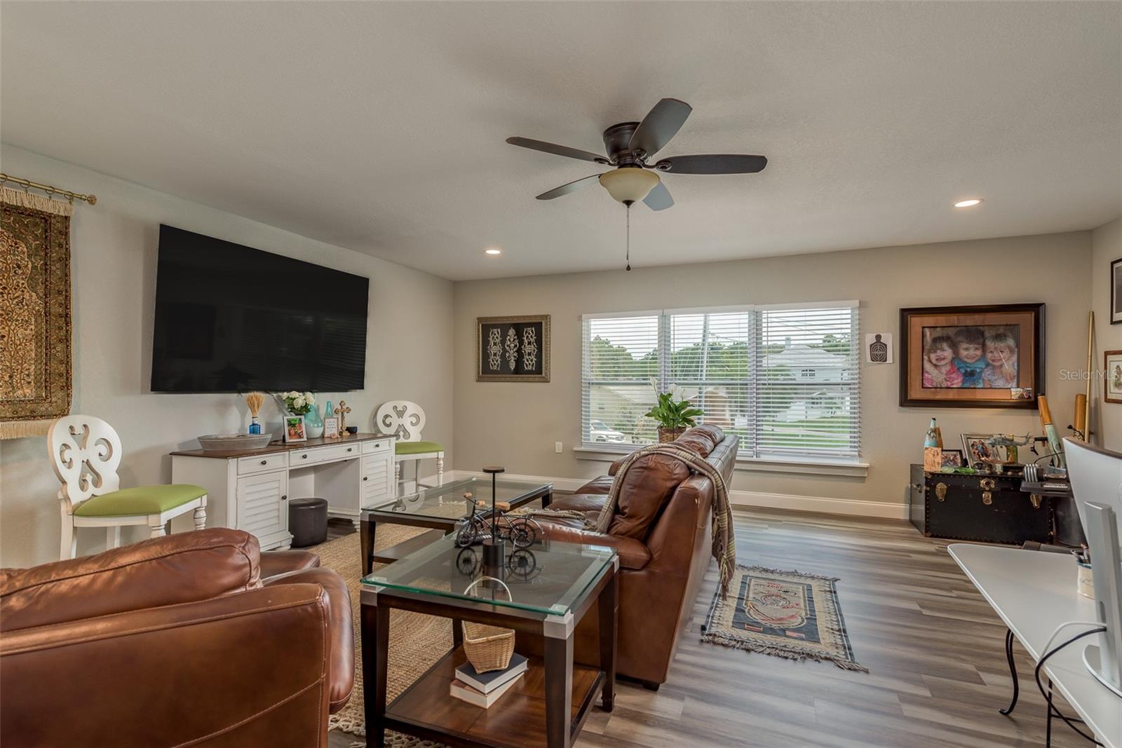 Image 17 of 51 For 5534 Tropic Drive