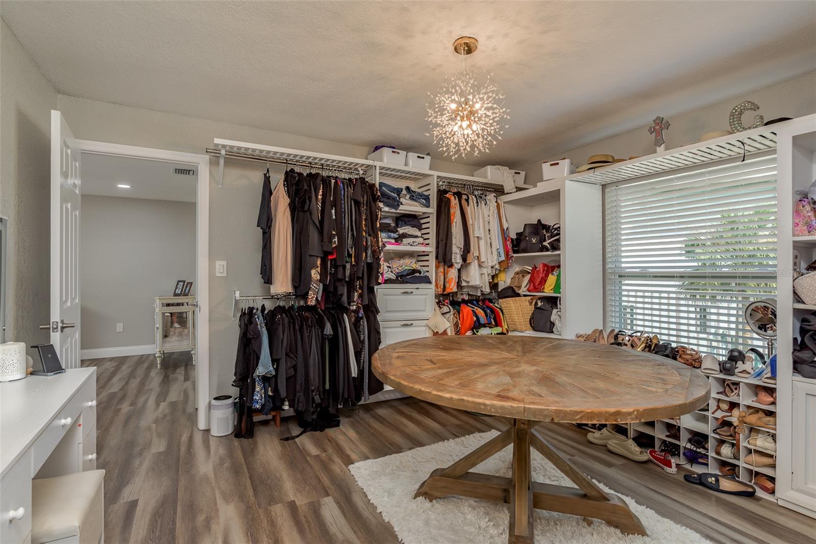 Image 21 of 51 For 5534 Tropic Drive