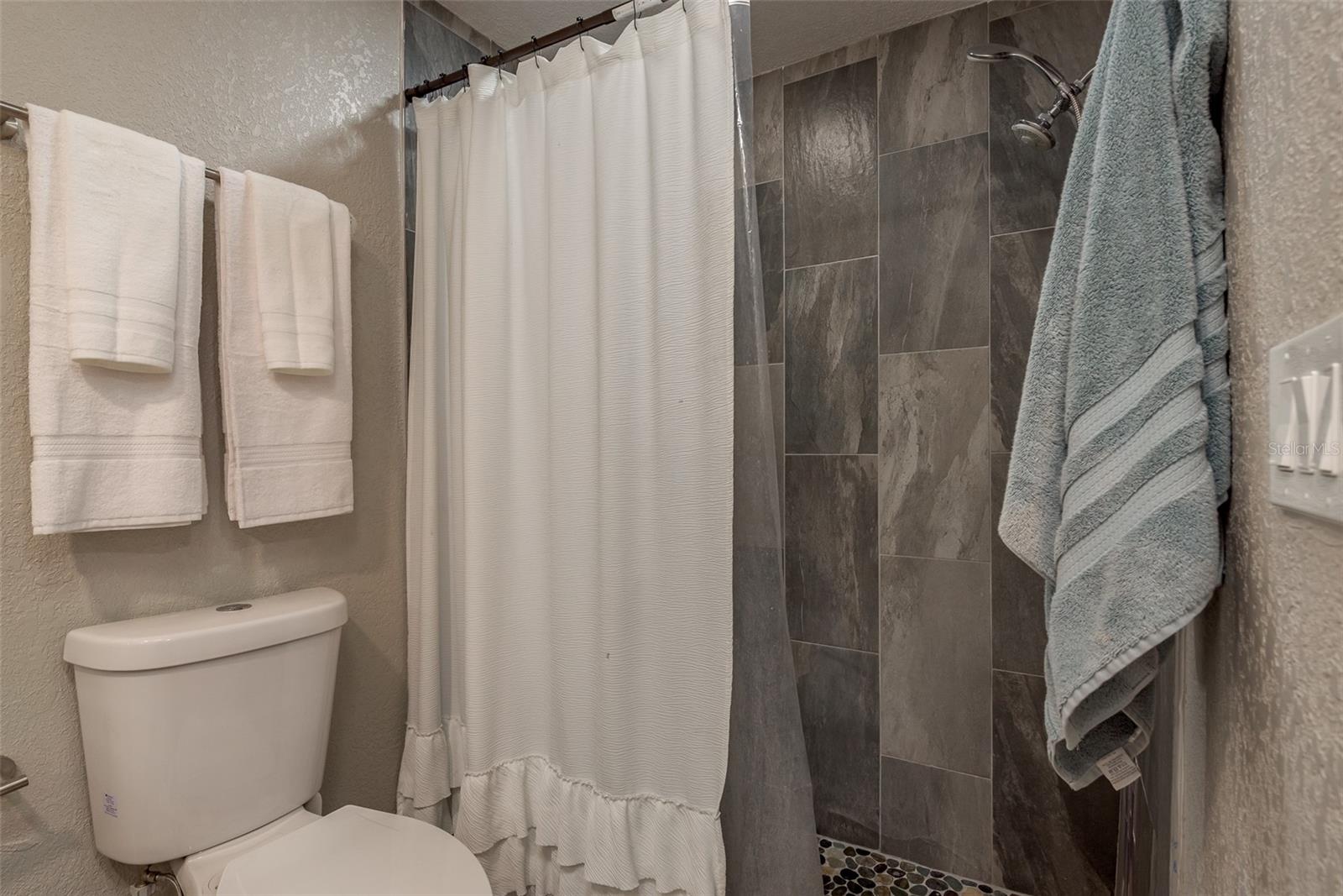 Image 26 of 51 For 5534 Tropic Drive