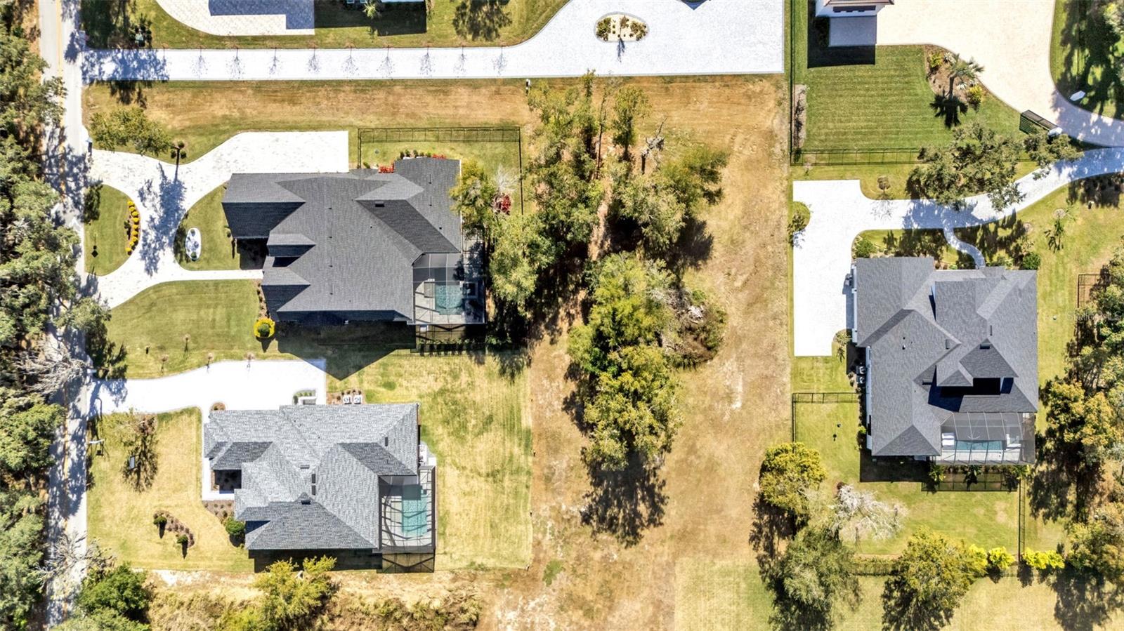 Image 11 of 12 For 5063 Cliffside Dr