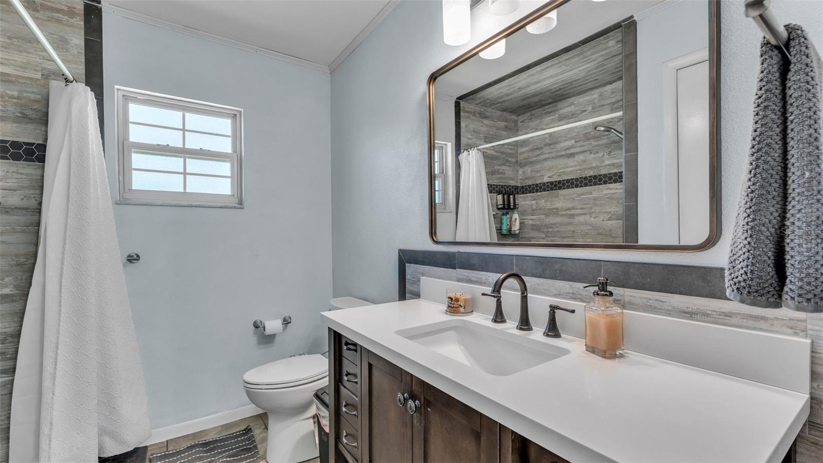 Image 20 of 42 For 3511 Creekmur Lane